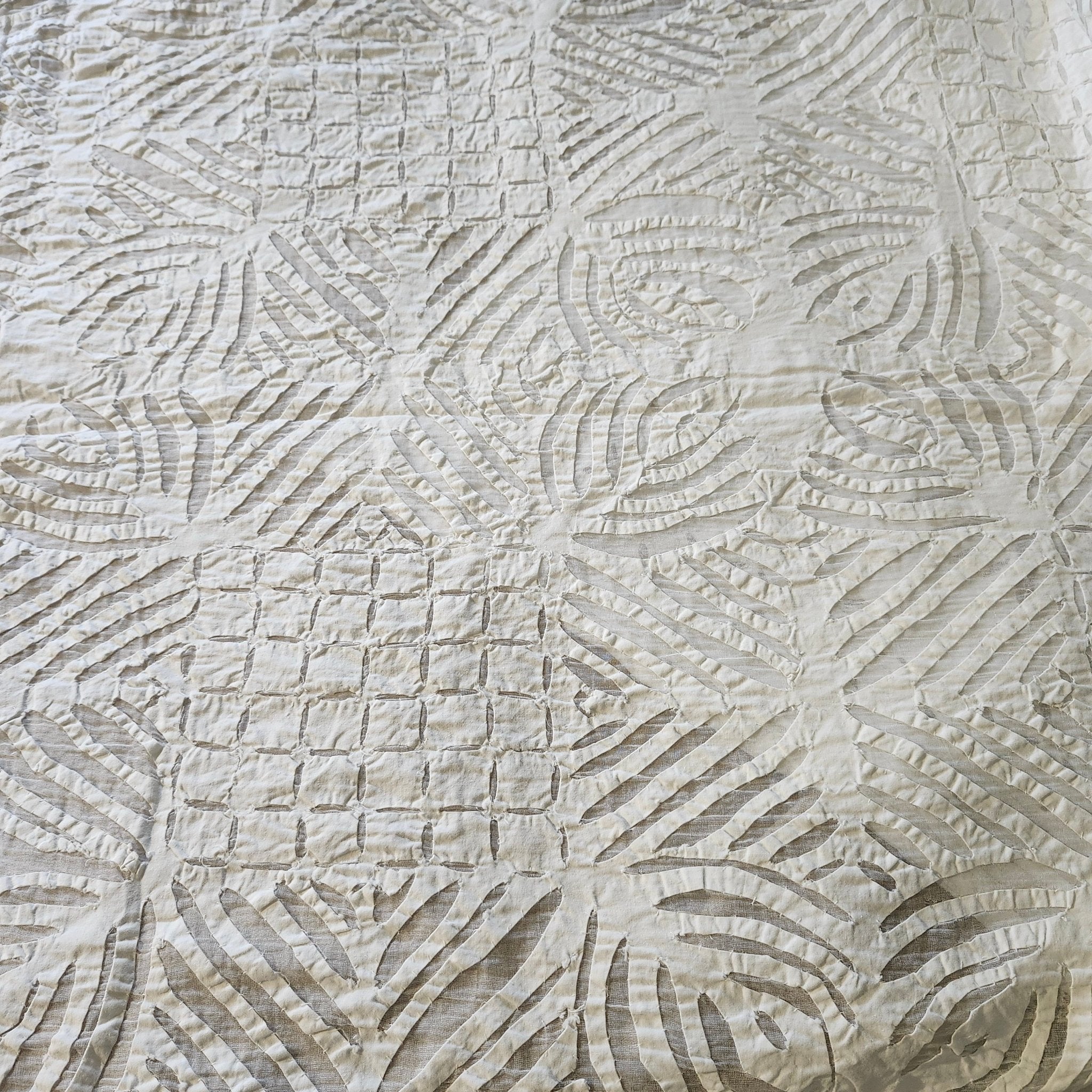Organza applique white cotton bedspread, queen, detail