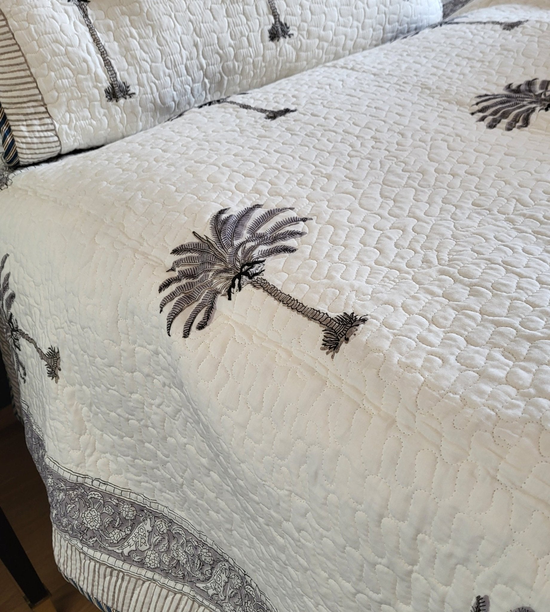 Reversible palm and floral block-print bedspread, single, with pillowcase