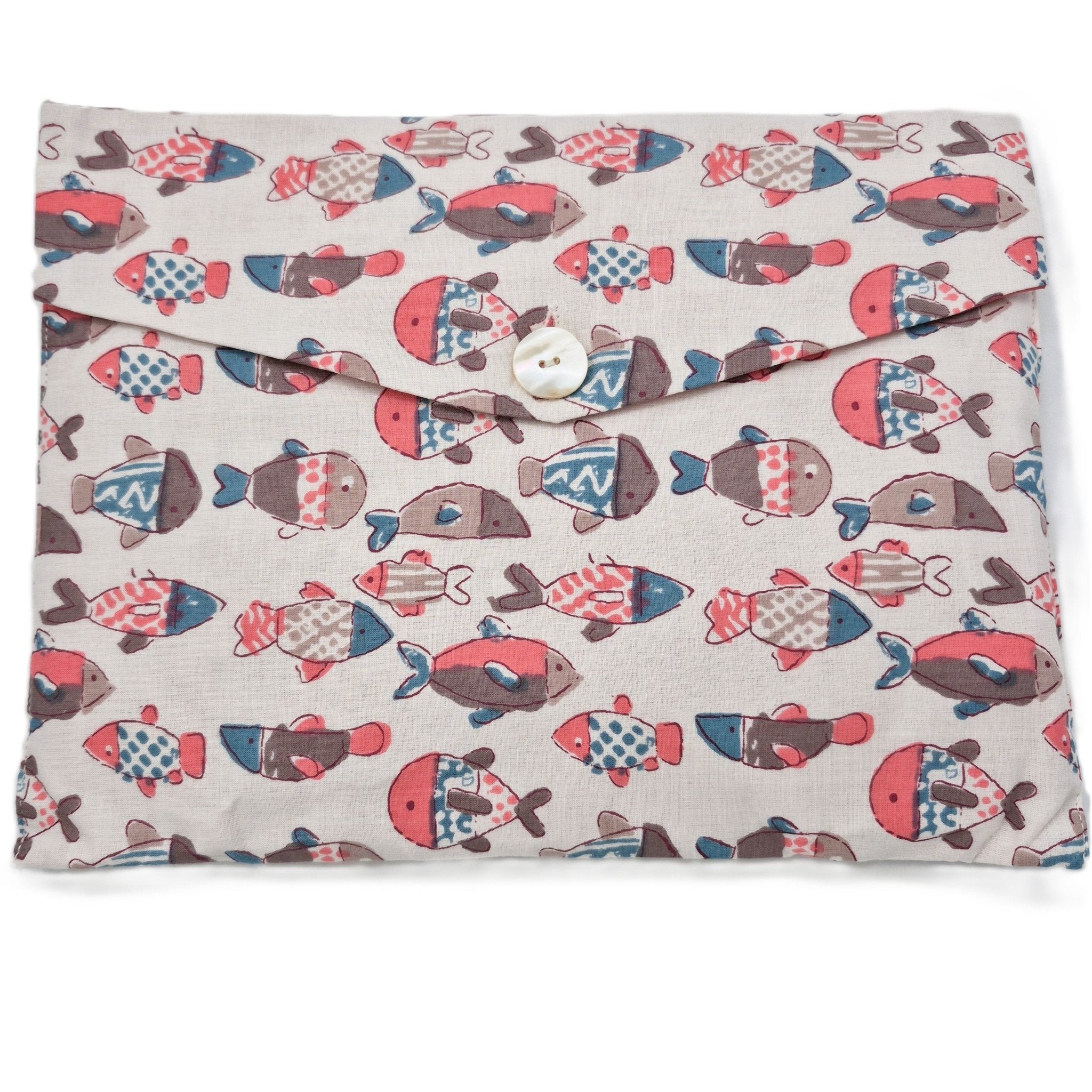 Kids' fish-print long pyjamas in coral with contrast trim
