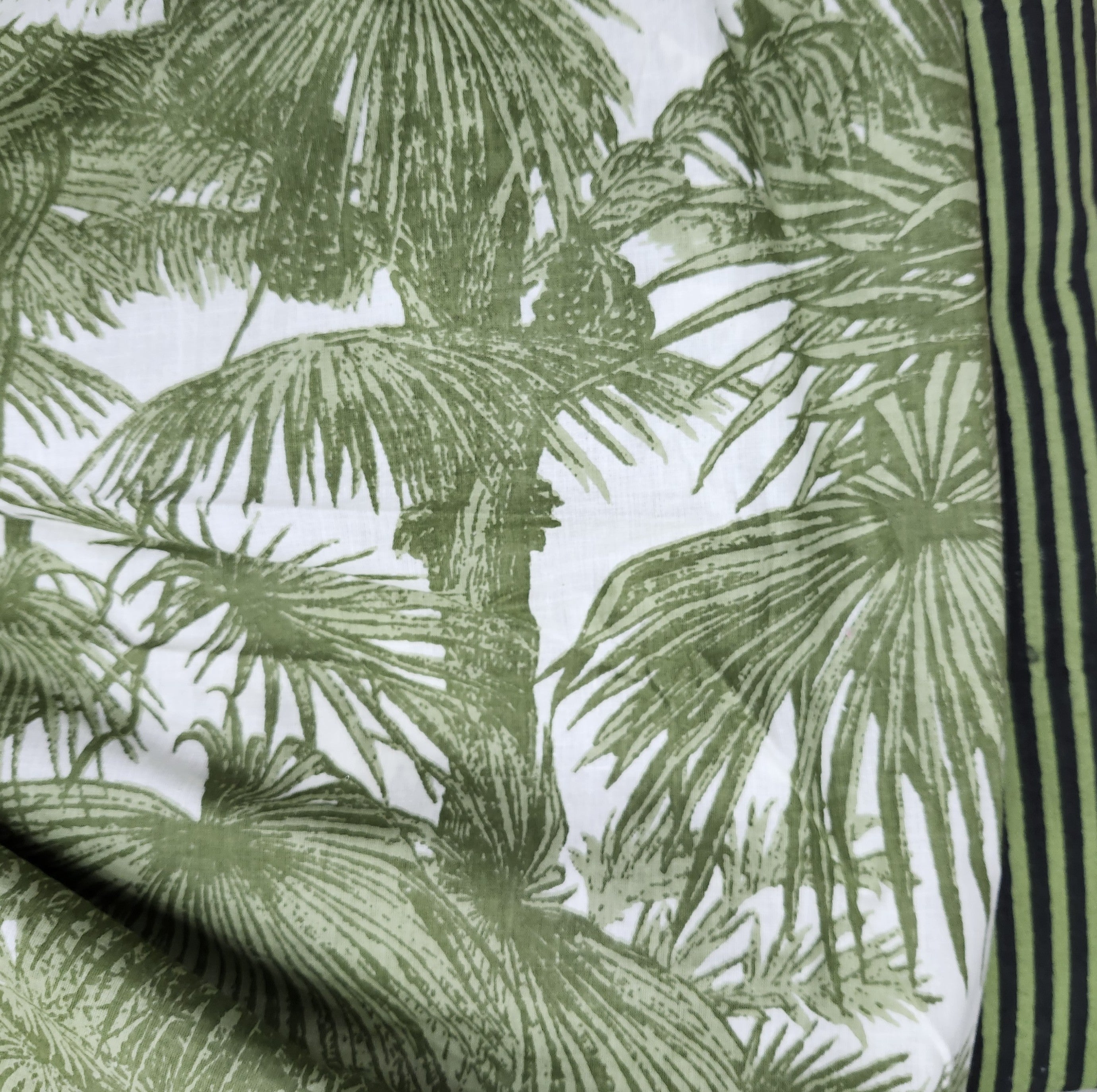 Fan palm print cotton bathrobe, contrast green and black trim, detail view