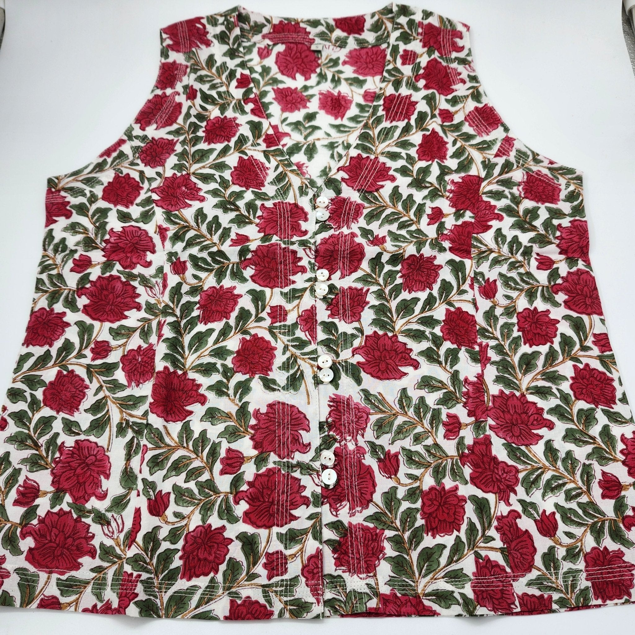 Jasmine sleeveless block-print cotton shirt with a V-neck