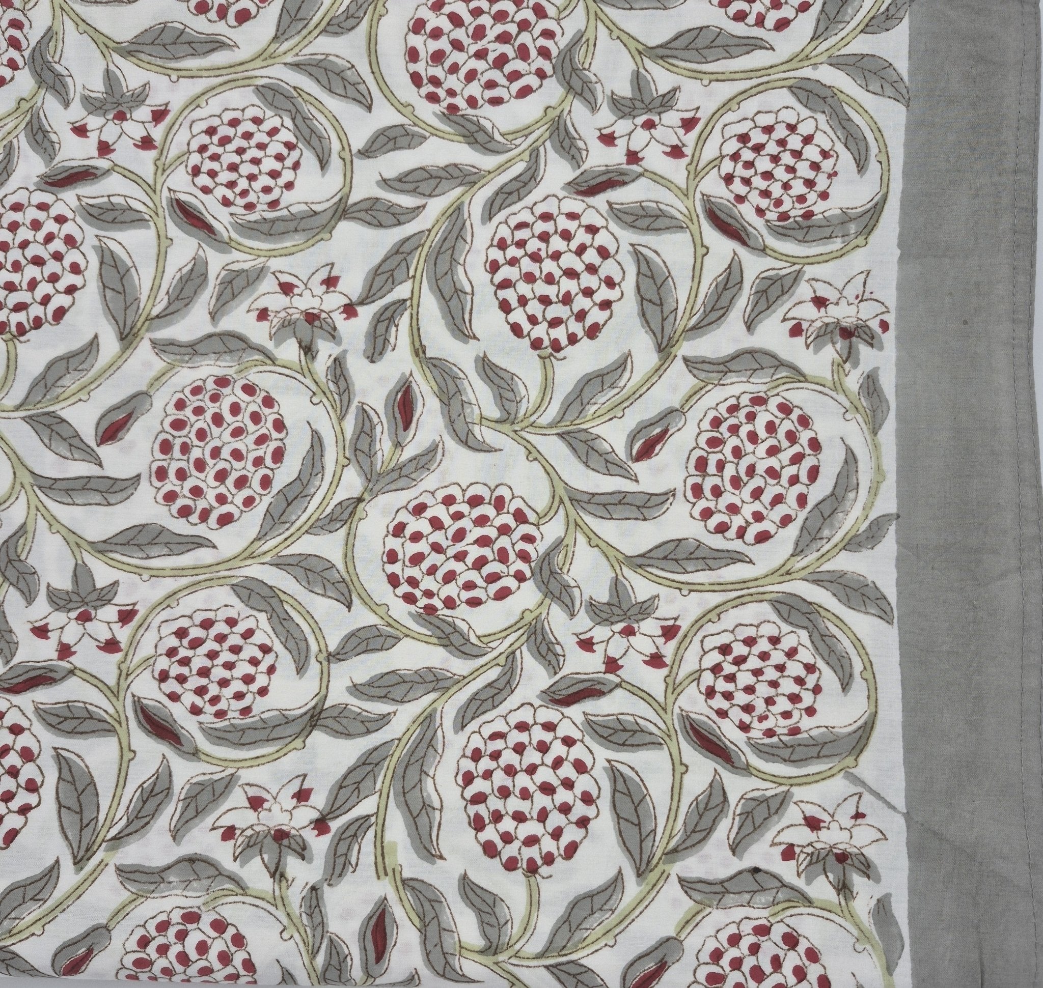 Grey berry block-print cotton tablecloth, 180 x 270 cm