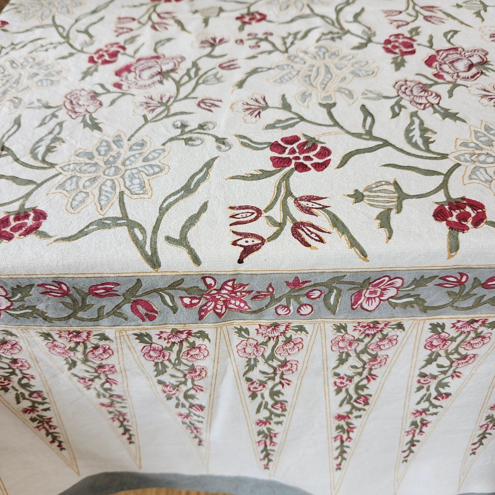 Silver Flower block-print cotton tablecloth with a wide pennant border