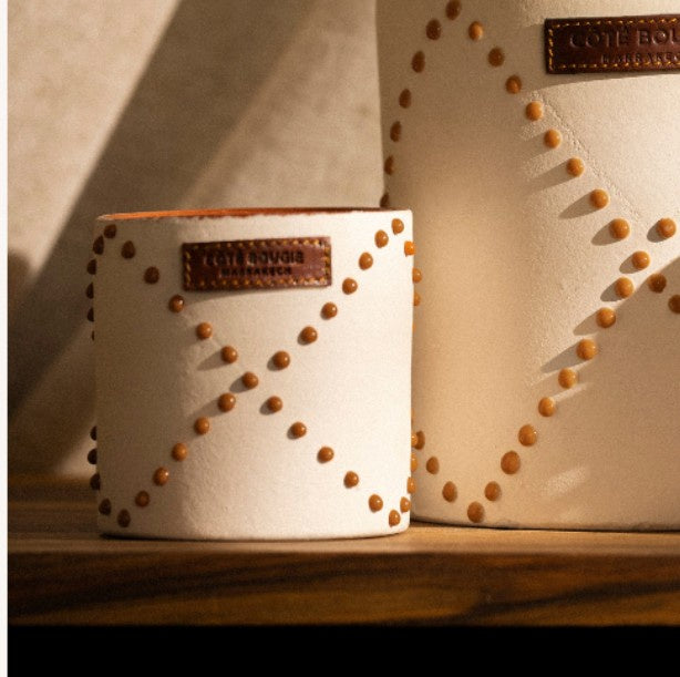 Nomad Date candle in terracotta handmade ceramic jar, date fragrance