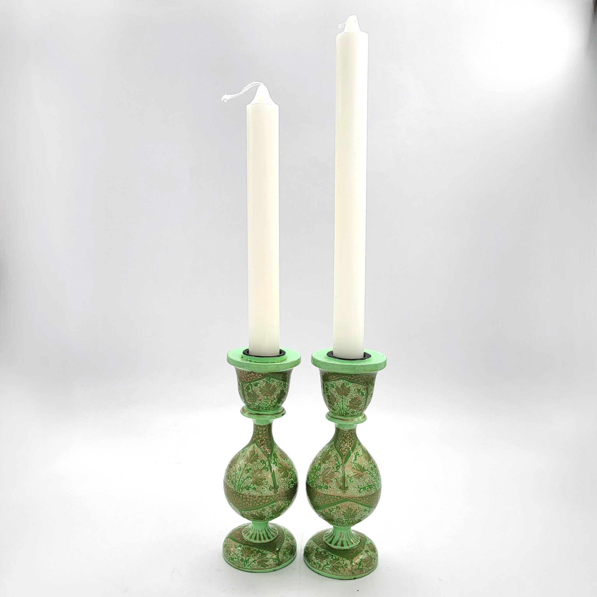 Classic dinner candle, dripless and smokeless