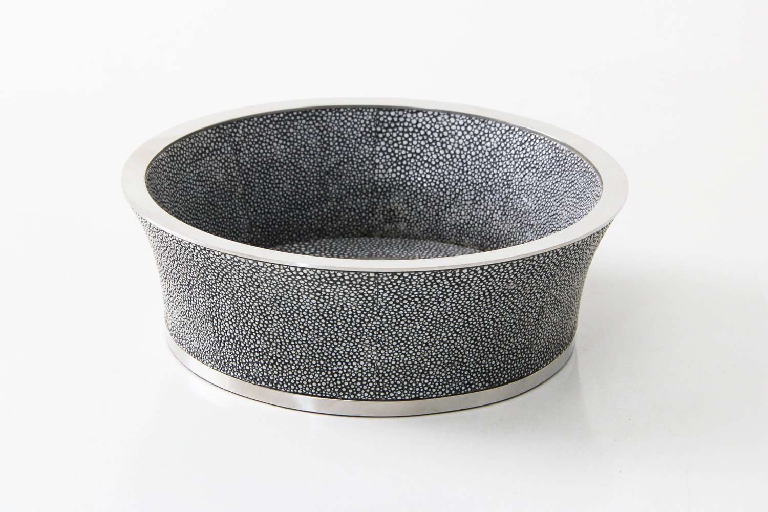 Charcoal faux shagreen wine coaster, 16 x 16 x 5 cm, with wine bottle