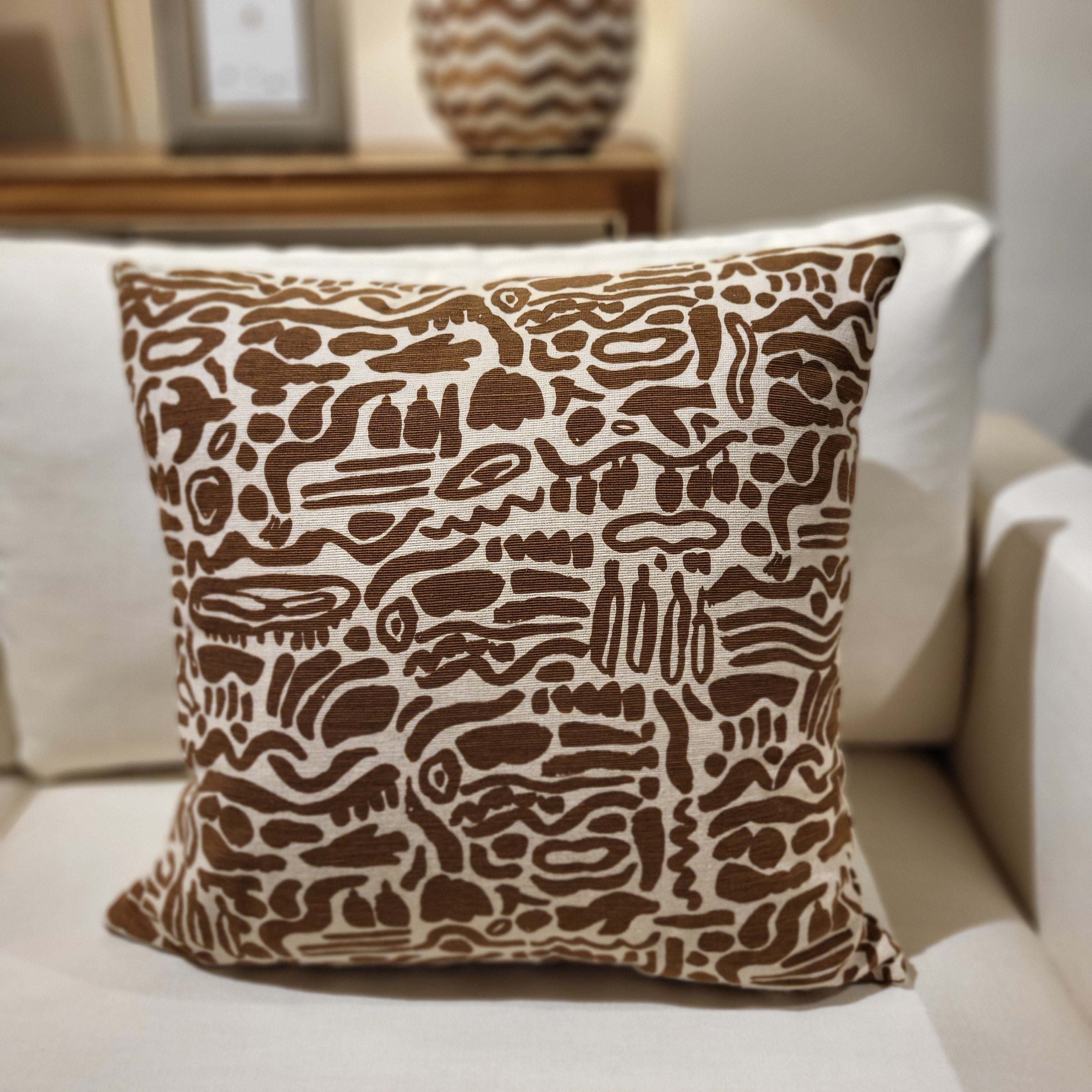 Nomad bronze cushion cover, cotton and linen, tribal pattern, 55 x 55 cm, detail