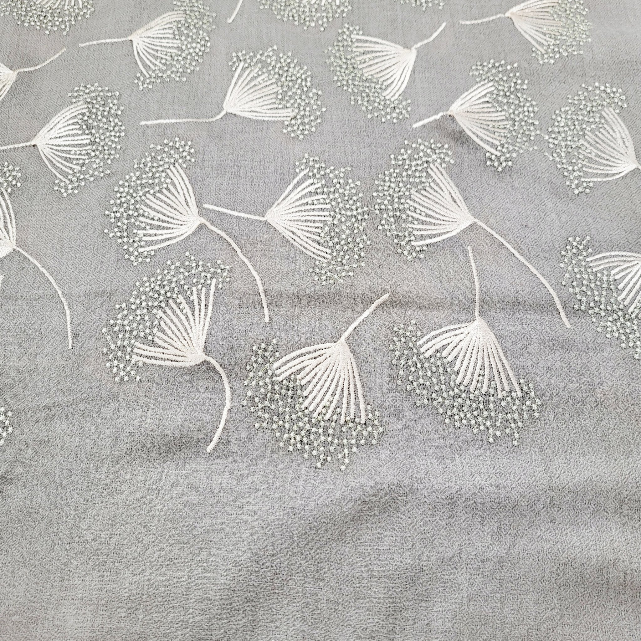Dandelion embroidered pashmina in grey, 75 x 210 cm, with all-over metallic thread motif