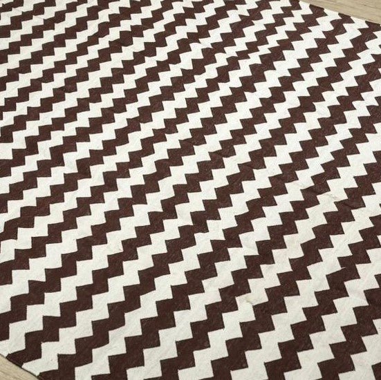 Handwoven cotton dhurry rug in brown and white, 180 x 270 cm