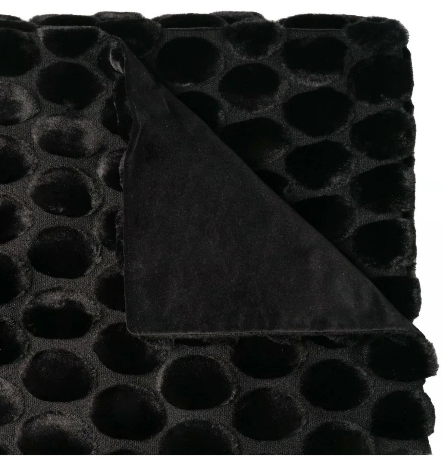Egg velvet throw black