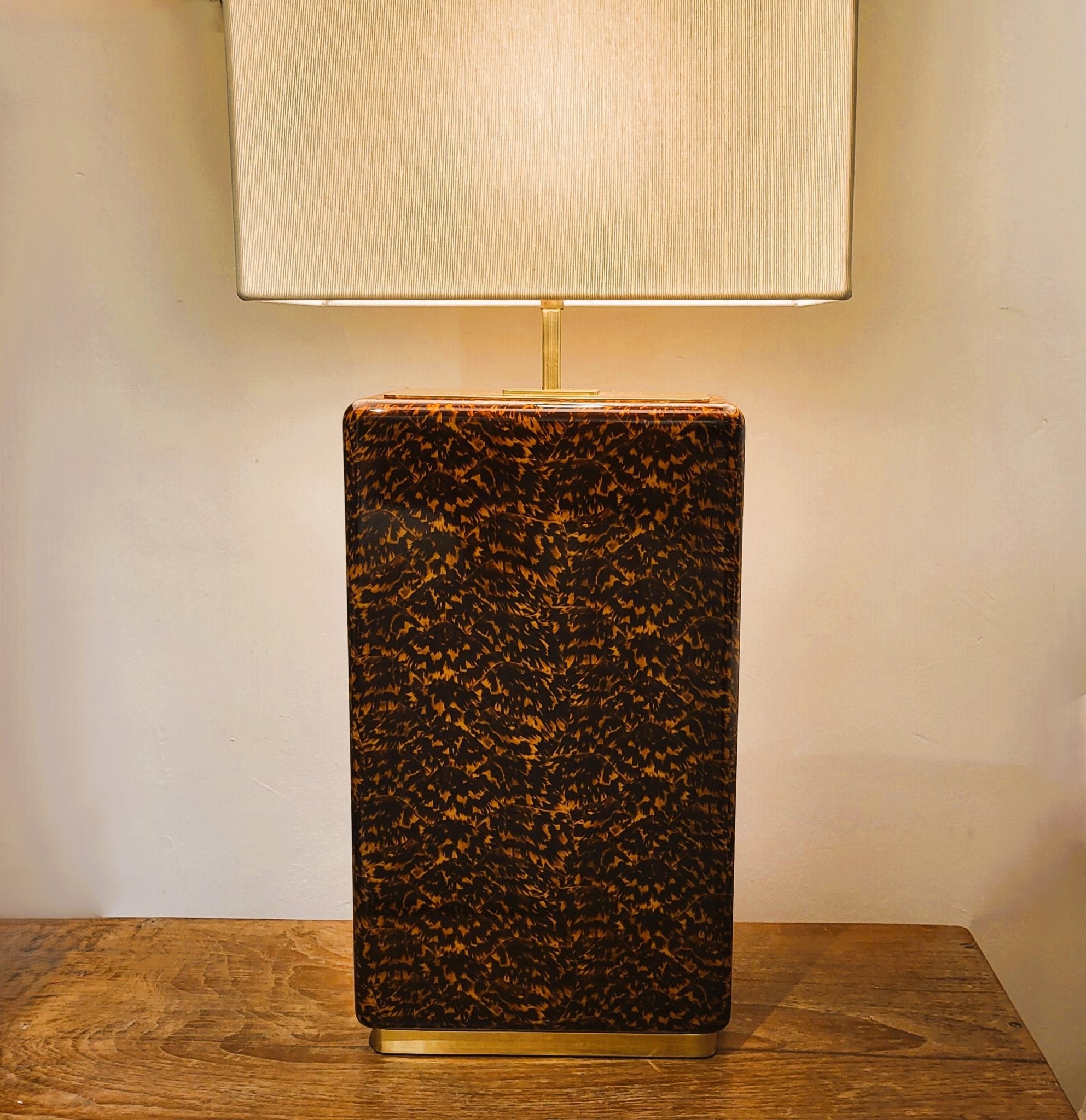 Faux tortoise shell table lamp, tall size, 24 x 83 cm with shade, brass and silk cream shade