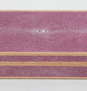 Pink faux shagreen treasure box, 23.5 x 14.5 x 7 cm, detail of exterior
