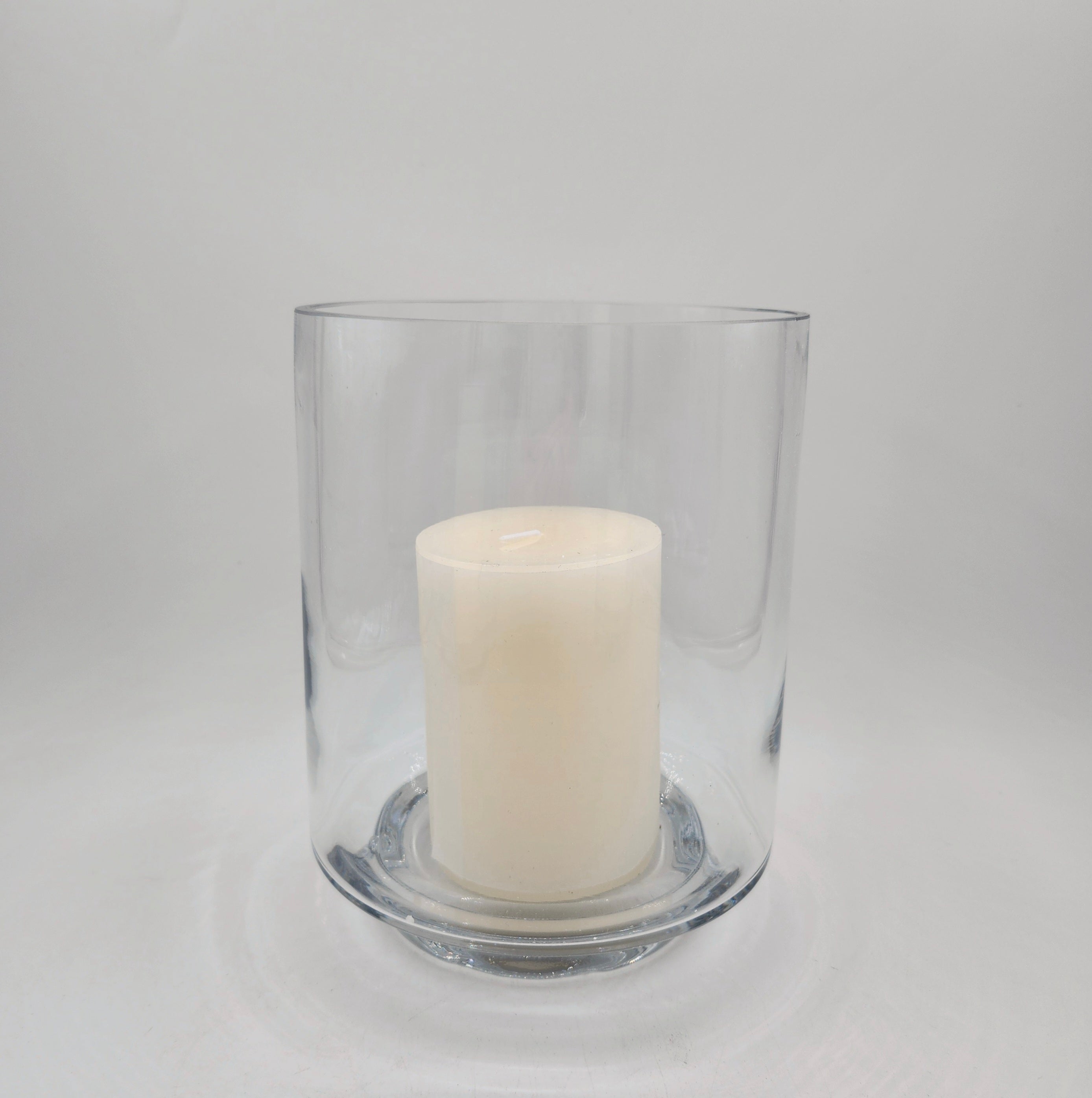 Medium round-base glass hurricane lamp, 15 cm diameter, 19 cm high