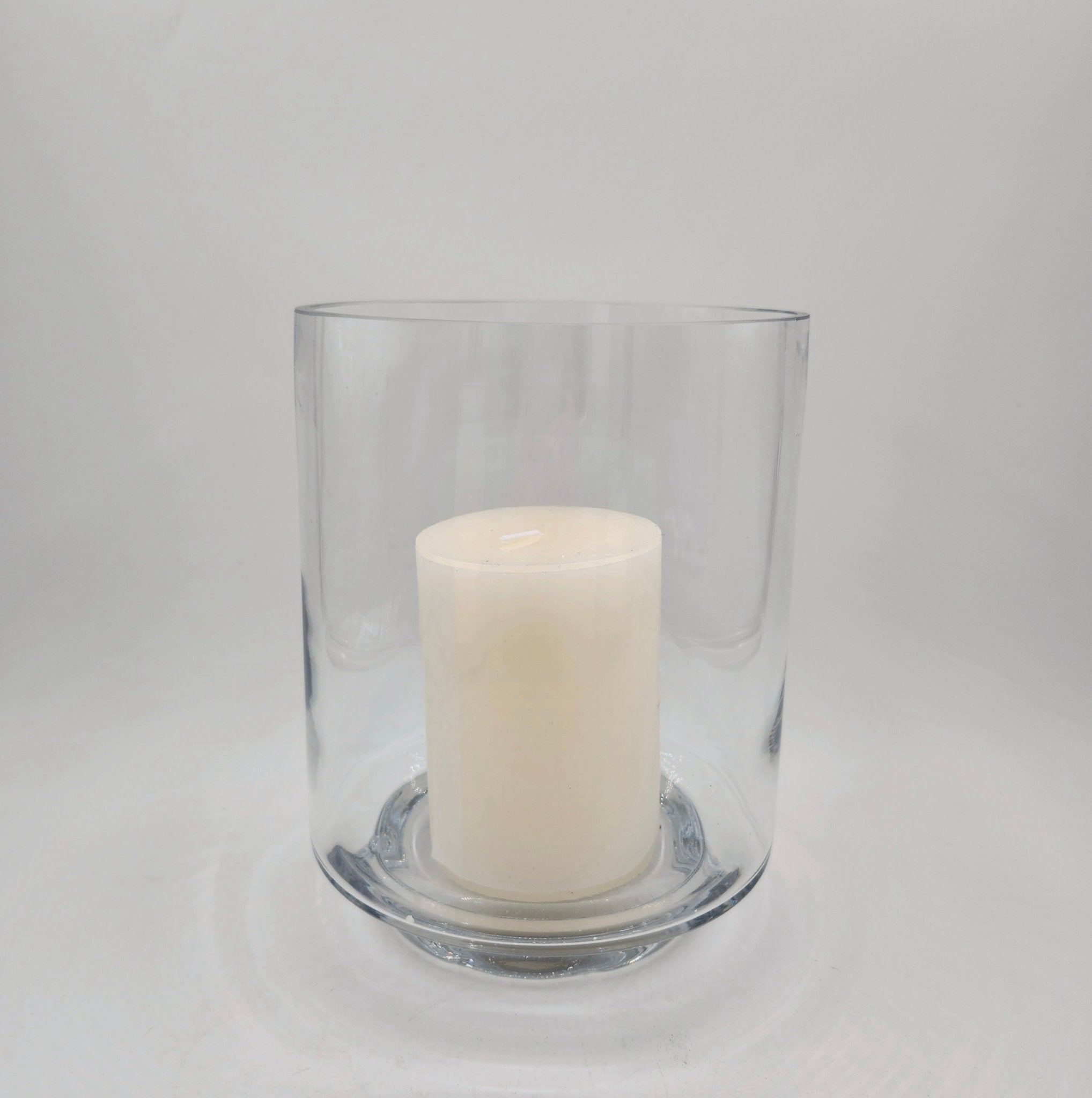 Medium round-base glass hurricane lamp, 15 cm diameter, 19 cm high