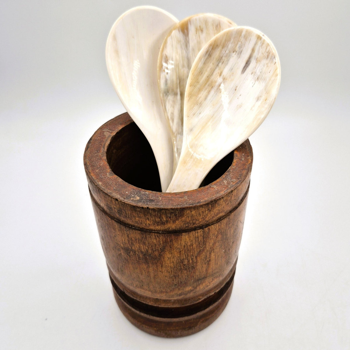 Waxed vintage teak pot, 11 cm across and 15 cm high, usable as a base for artificial flowers with foam