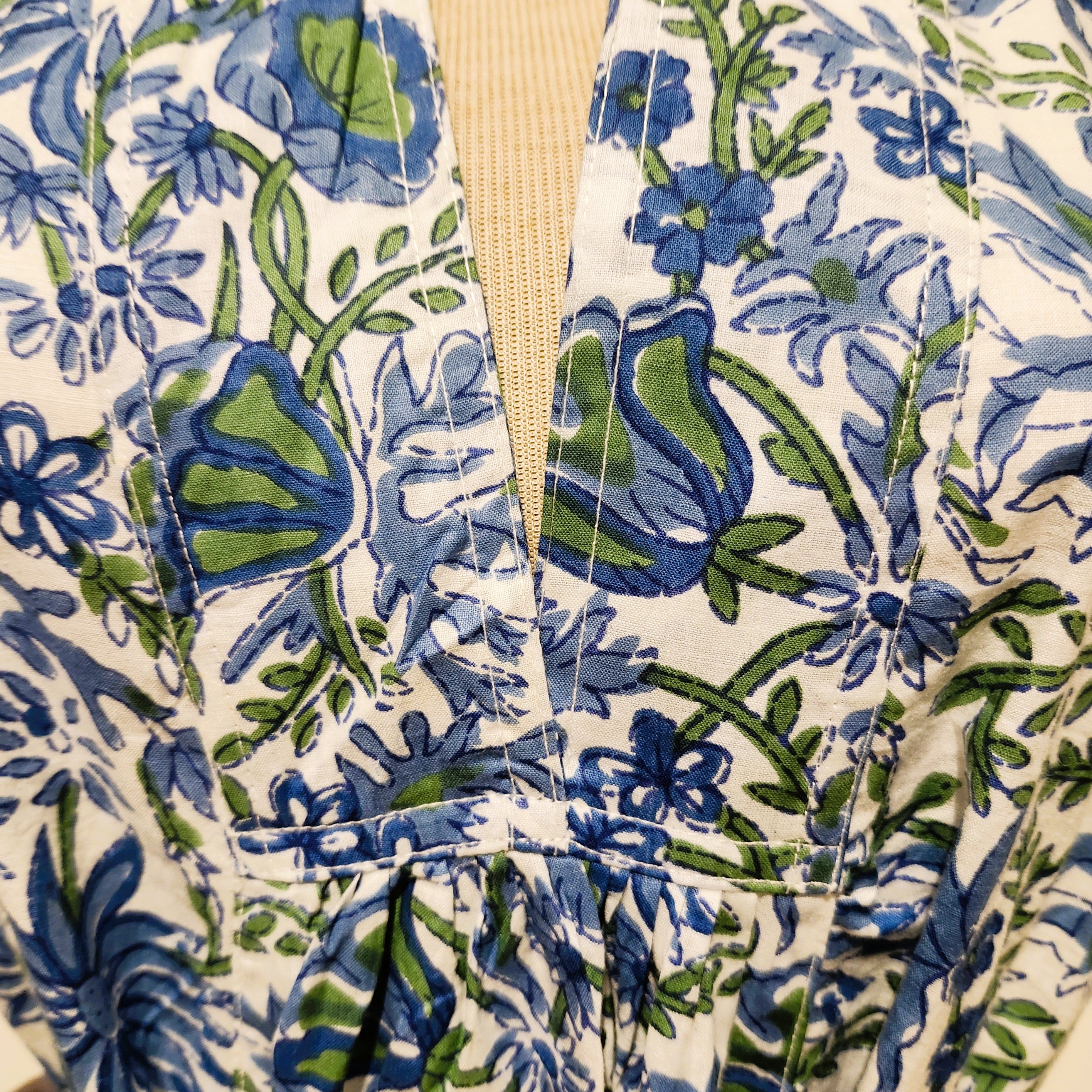May floral block-print cotton dress, can be belted at the waist