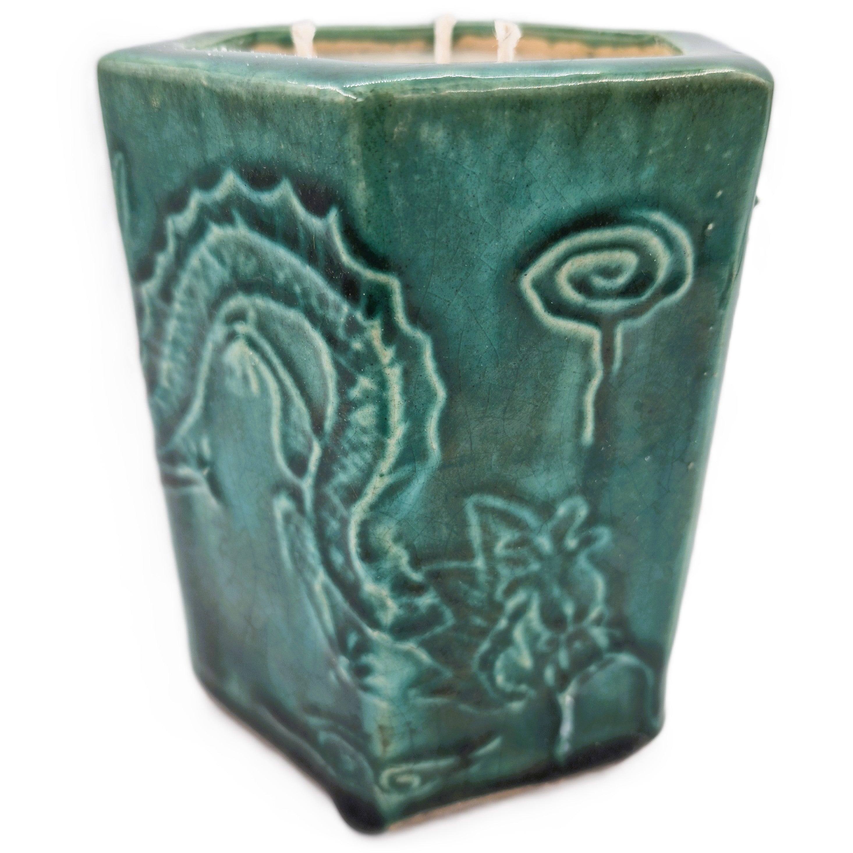 Emerald Dragon candle, emerald hexagonal pot, detail
