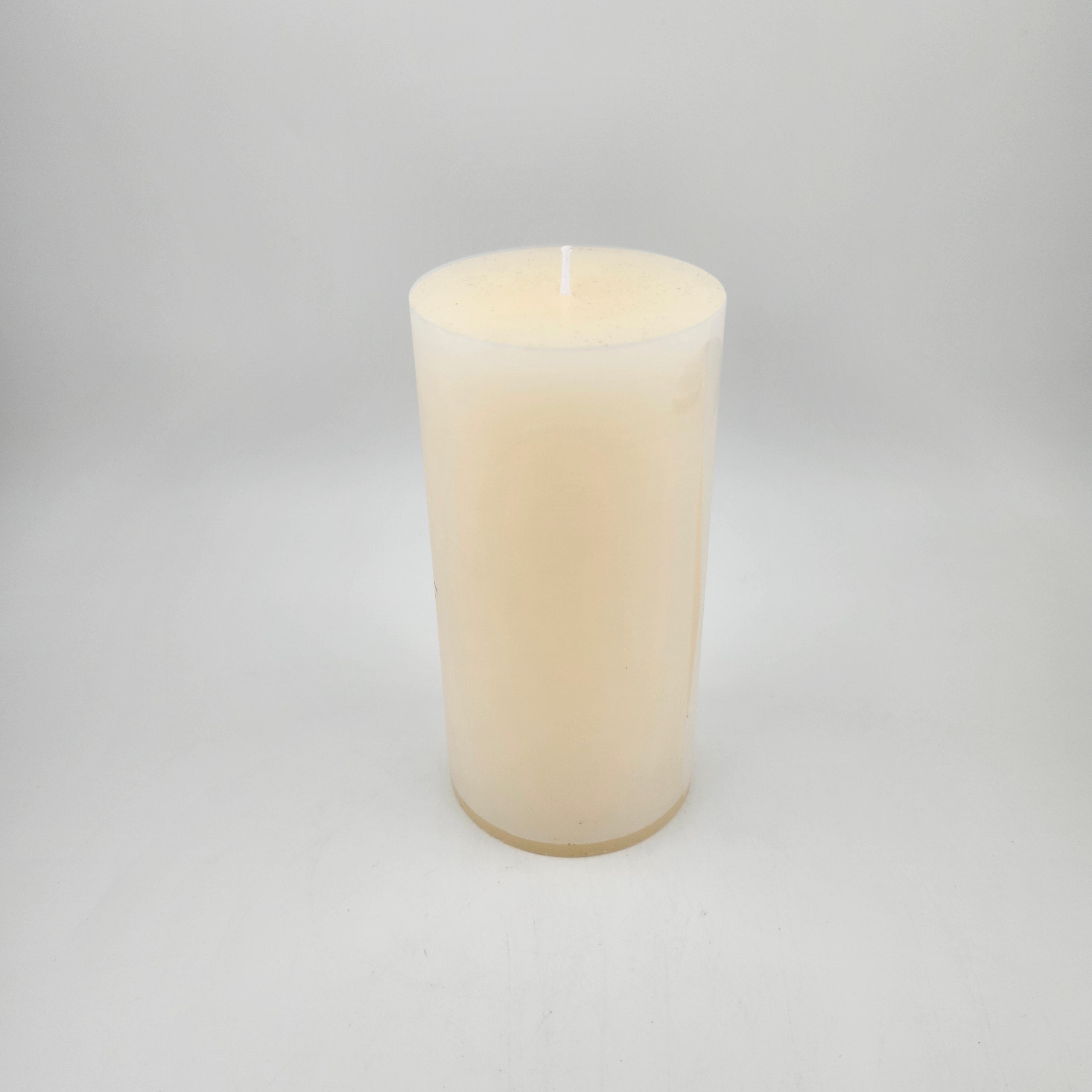 Off white pillar candle 7.5 x 15cm