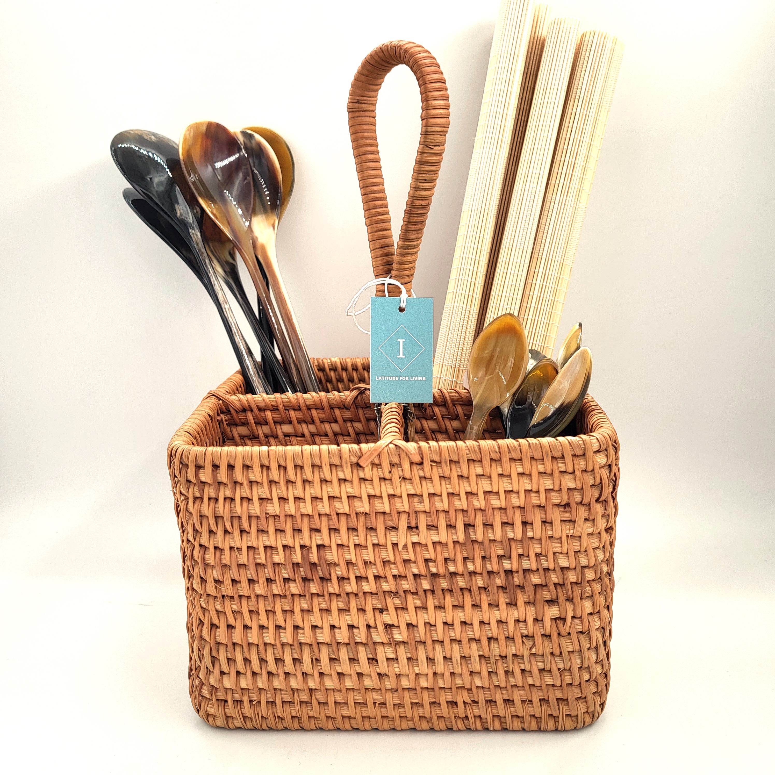 Square rattan utensil holder, natural rattan, 18 x 18 x 13 cm, handmade