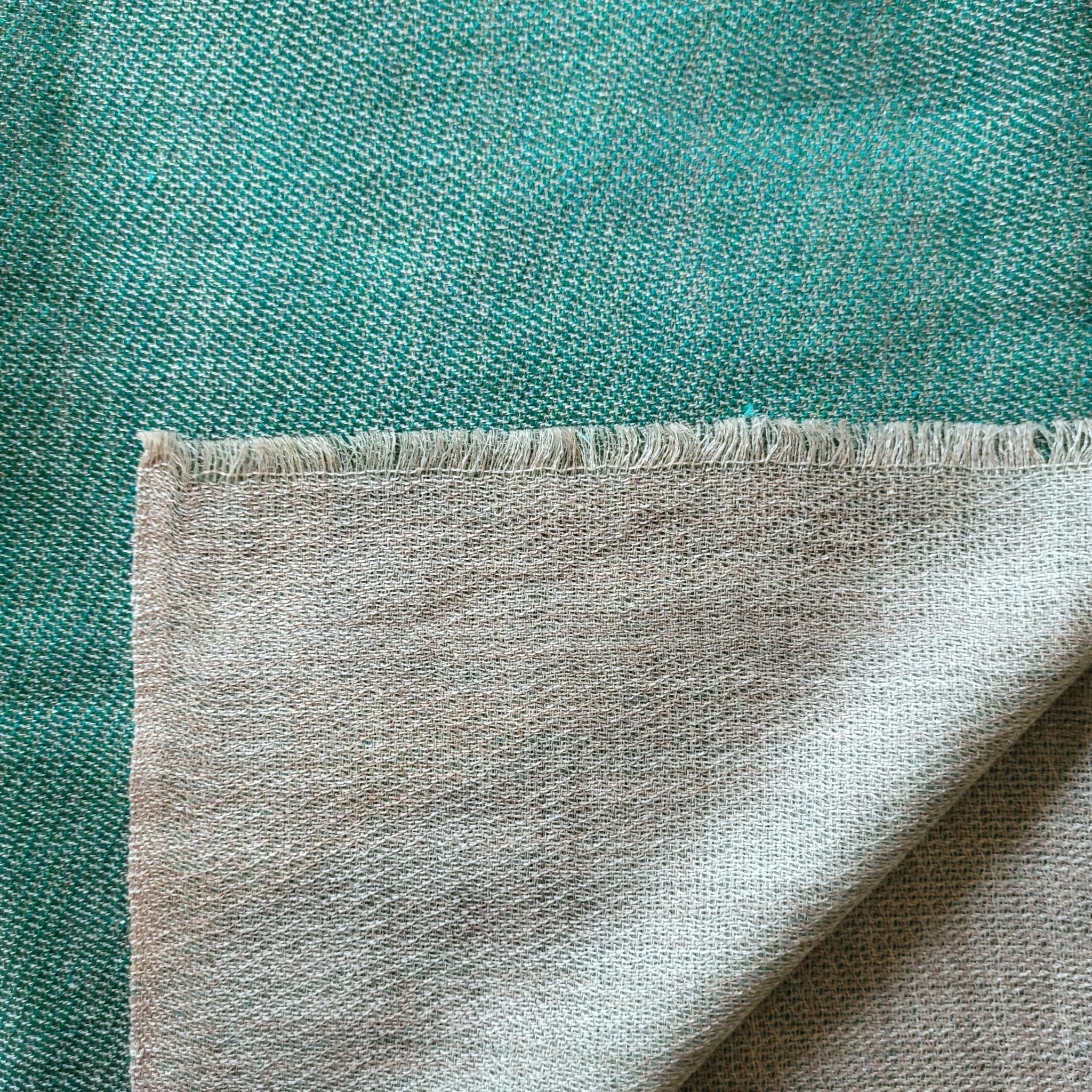 Reversible pashmina in turquoise and grey, 100% pashmina