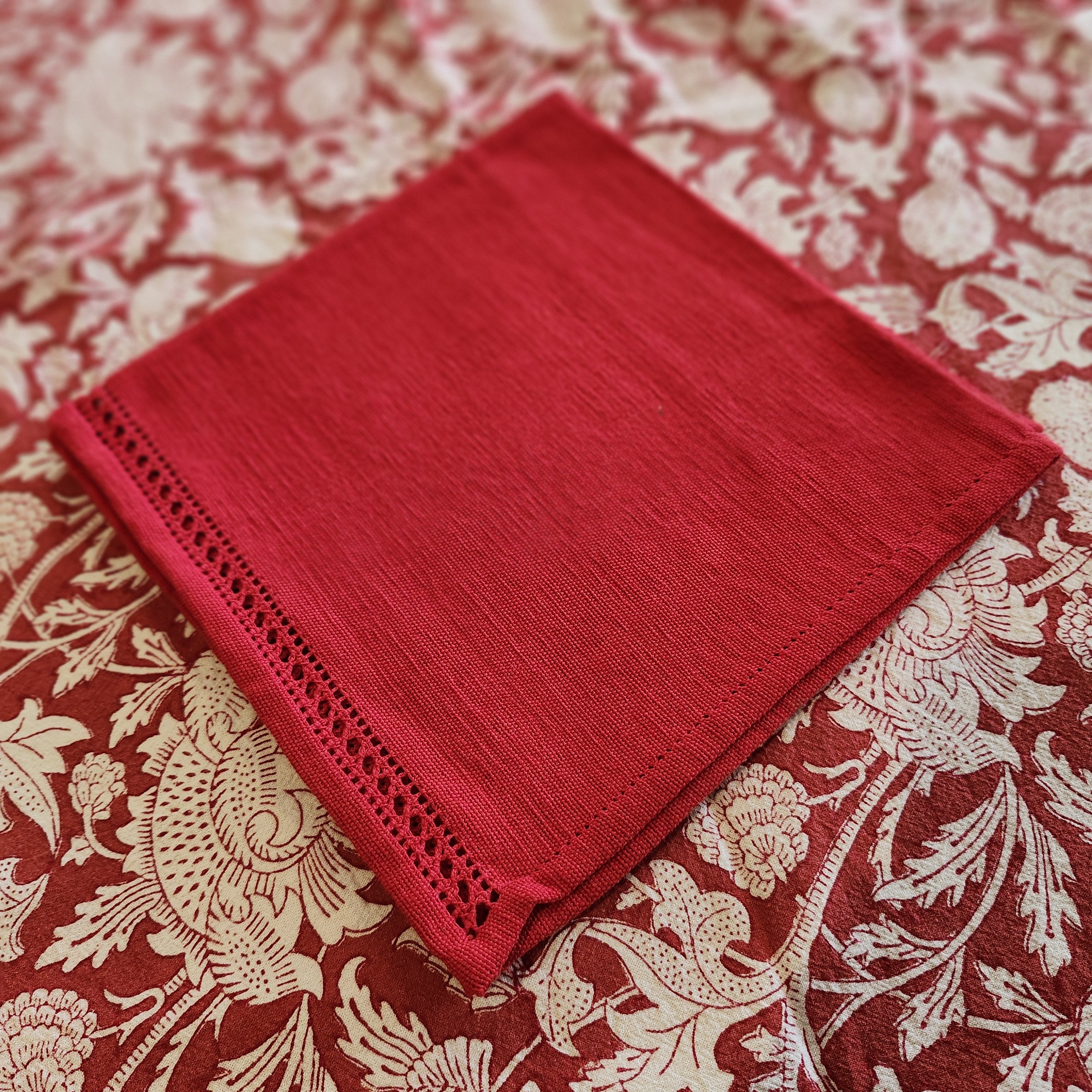Red woven cotton napkins with hemstitch, set of two, 46 x 46 cm