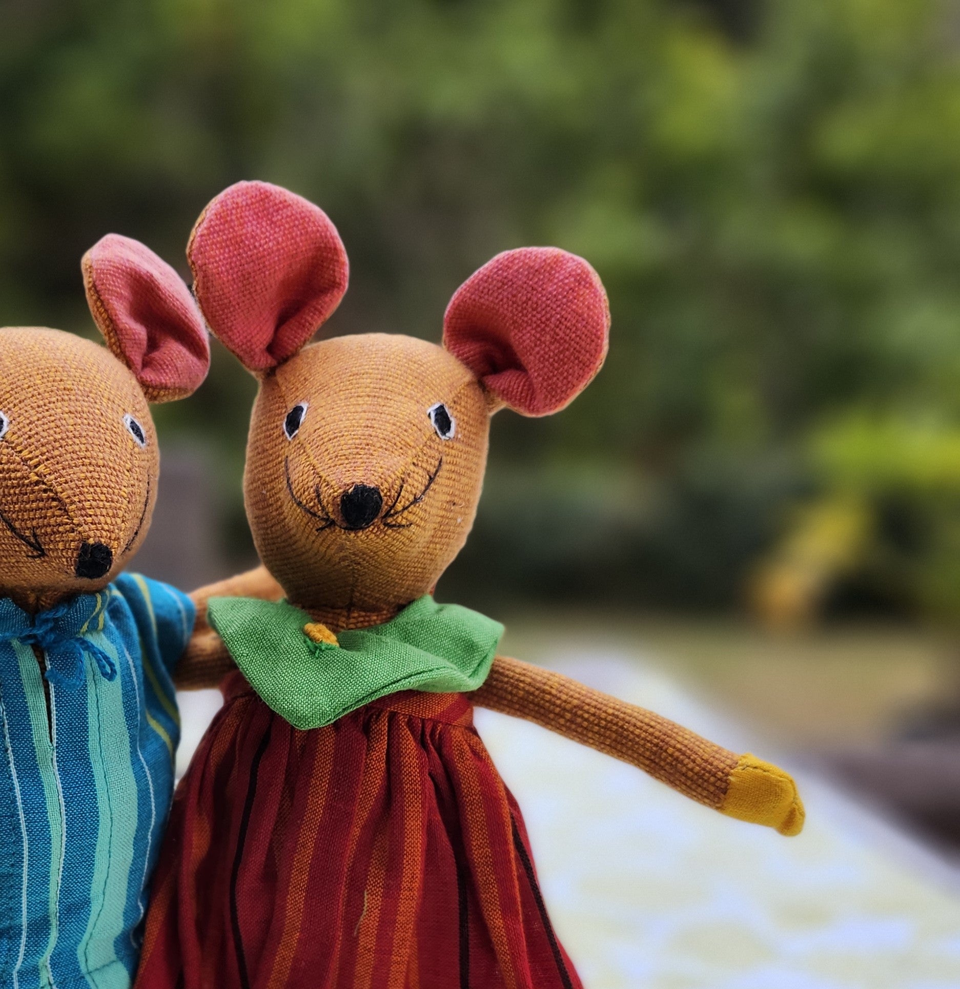 Handwoven fabric mouse, large girl in colourful clothes, Sri Lanka