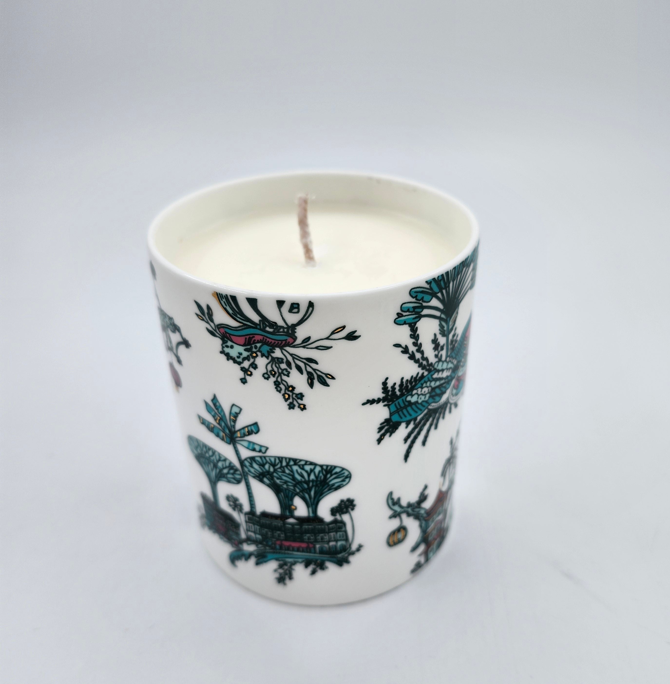 Singapore Toile soy wax candle in toile bone china vessel