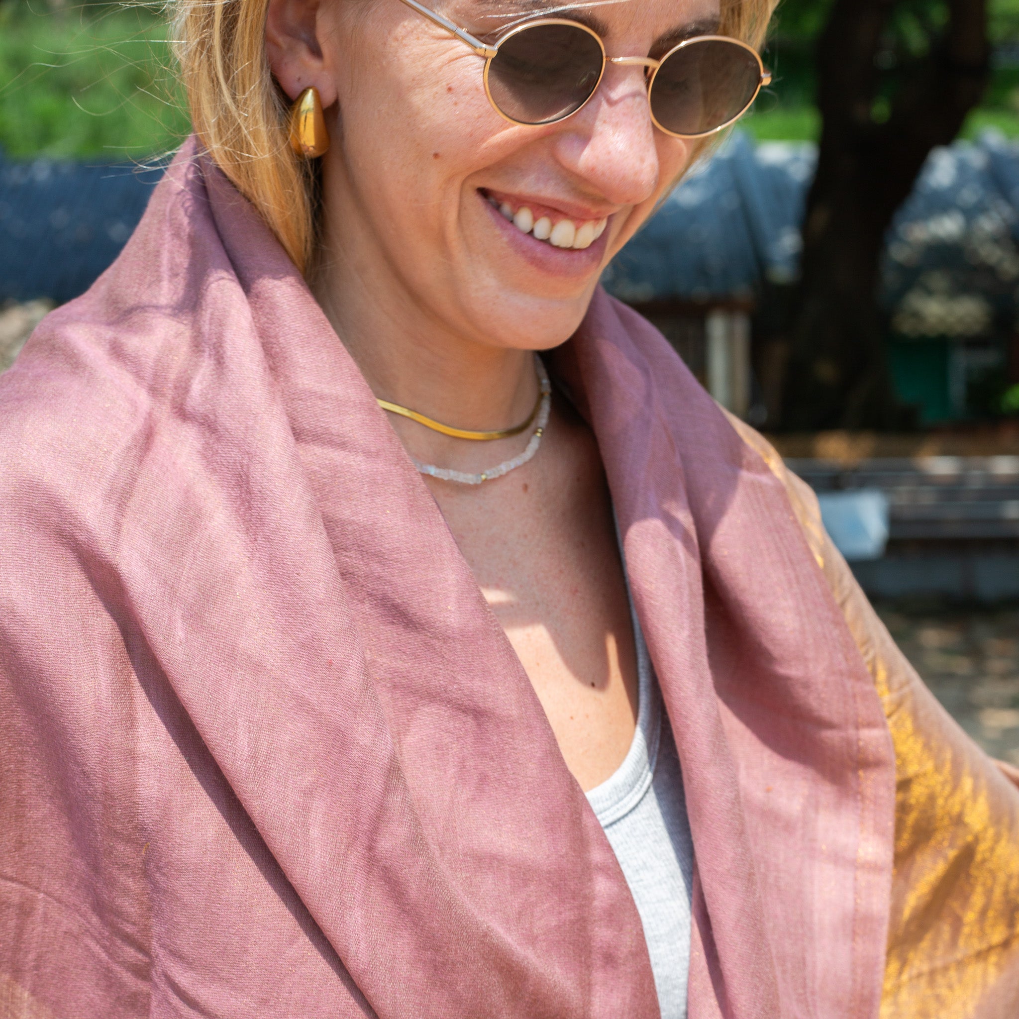Gold and pink Duo pashmina shawl