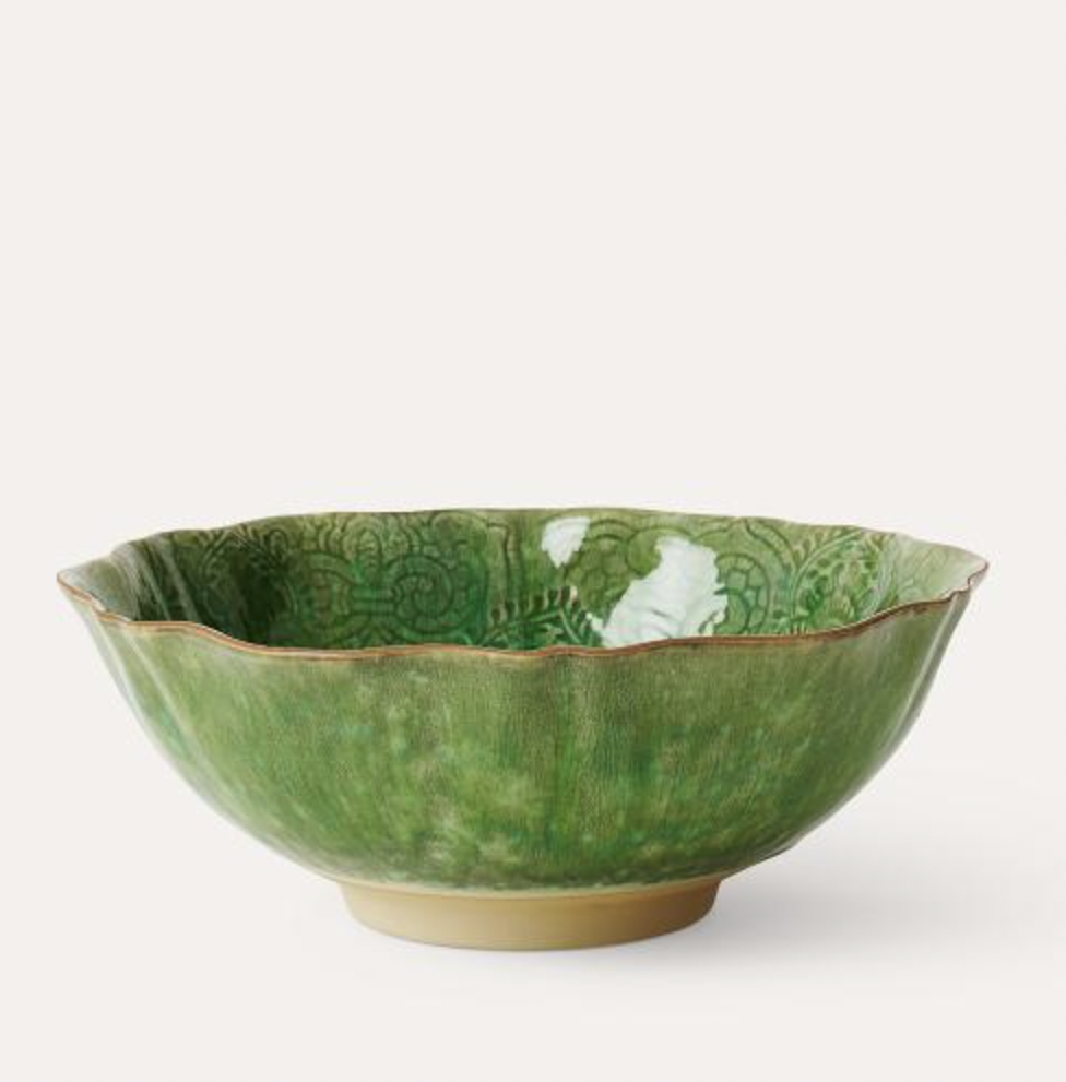 Sthal seaweed serving bowl with scalloped edge, 26cm white stoneware, made in Portugal