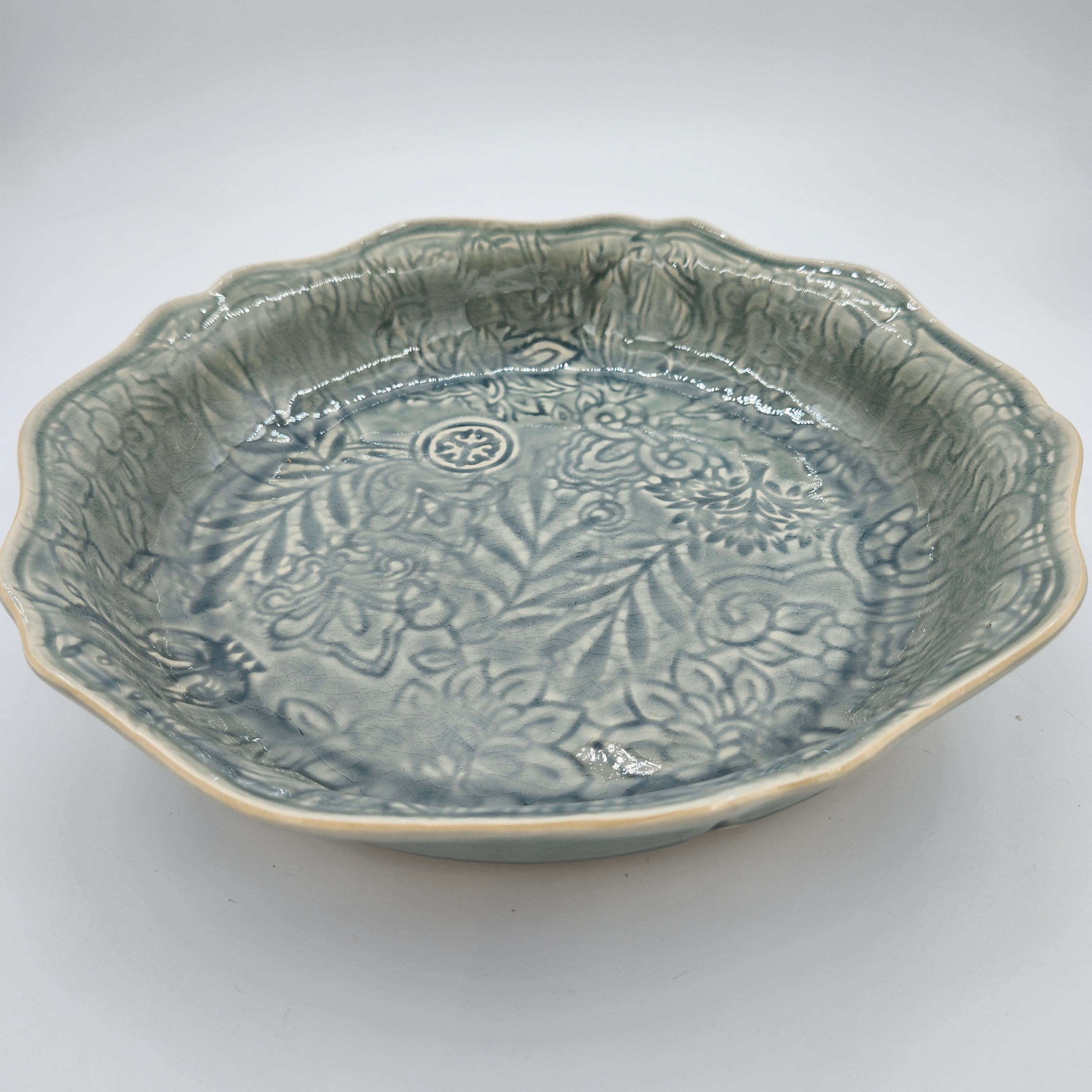 Antique ceramic pie and serving dish, white stoneware, detail view
