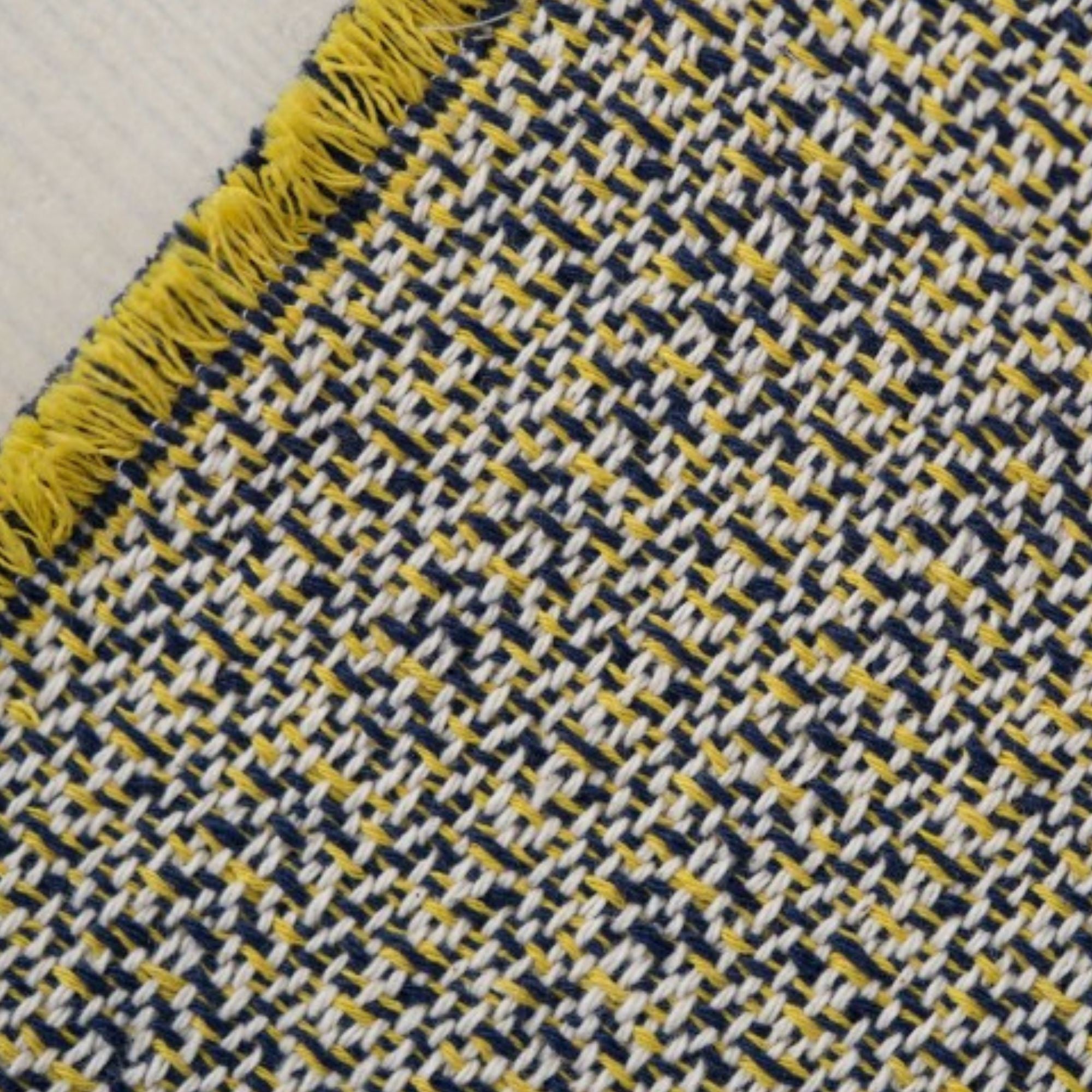 Recycled cotton placemat in yellow and navy, 52 x 34 cm