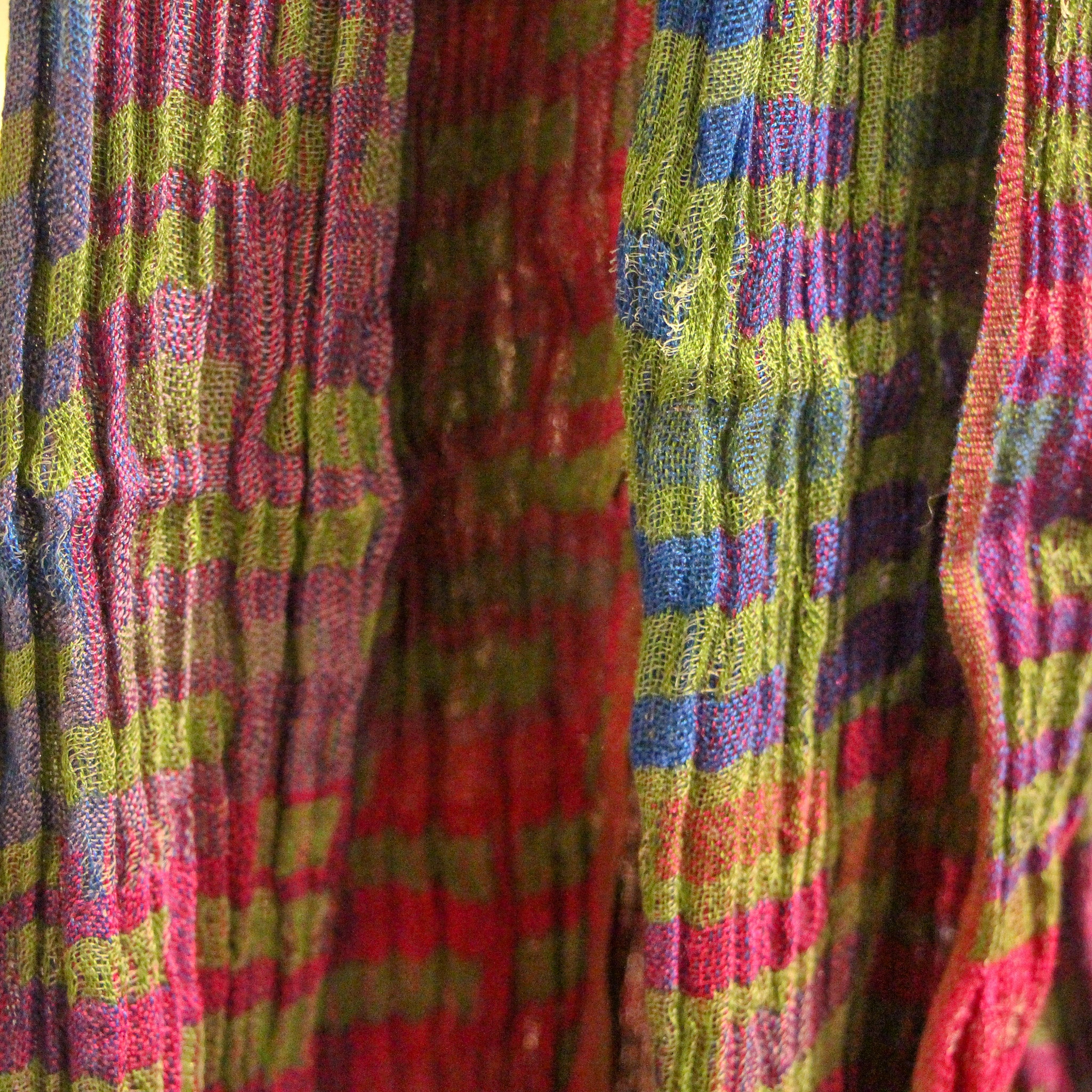 Hand-woven silk scarf with a multi-coloured brick pattern, 60 x 180 cm, India
