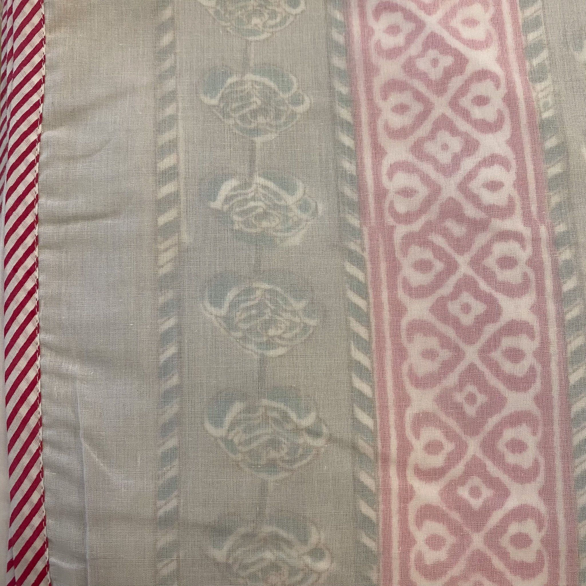 Queen block-print cotton dohar blanket with a large flower print