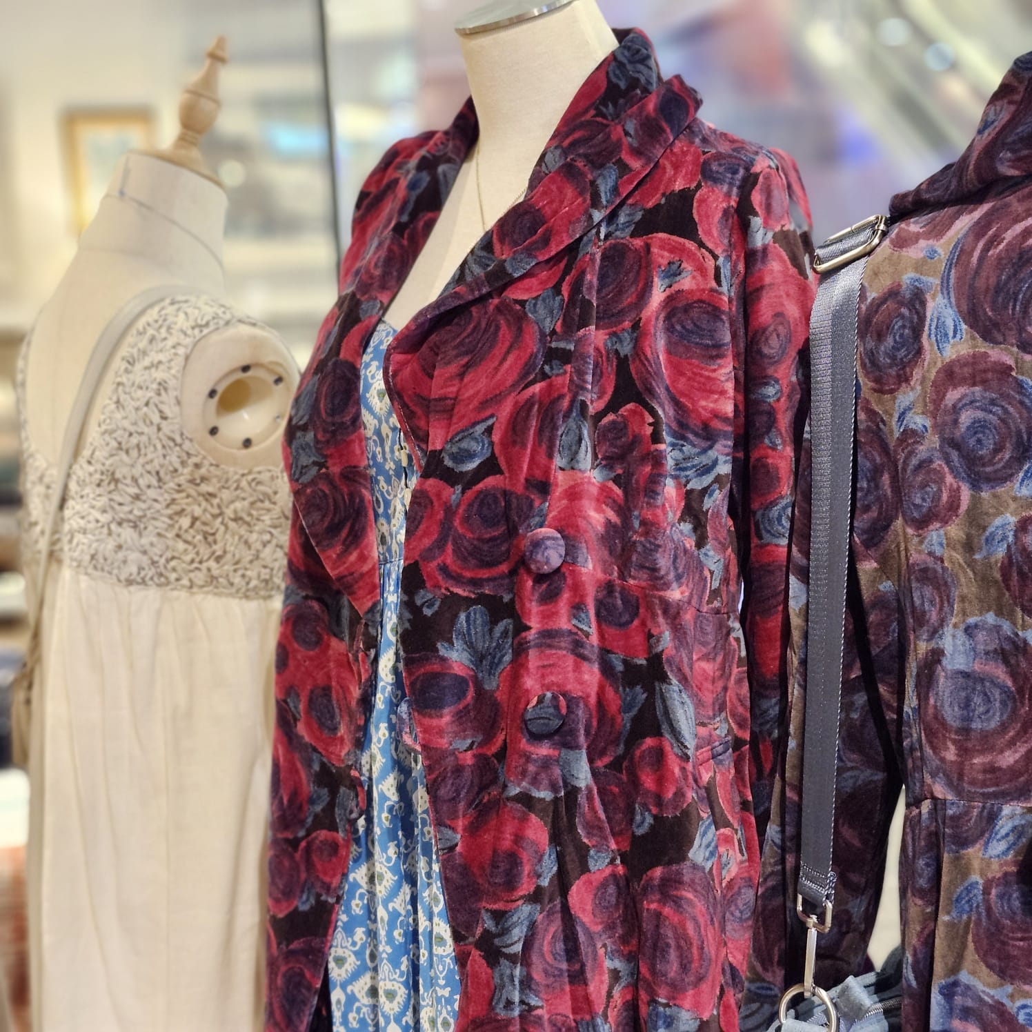 Pink velvet coat, retro glamour style