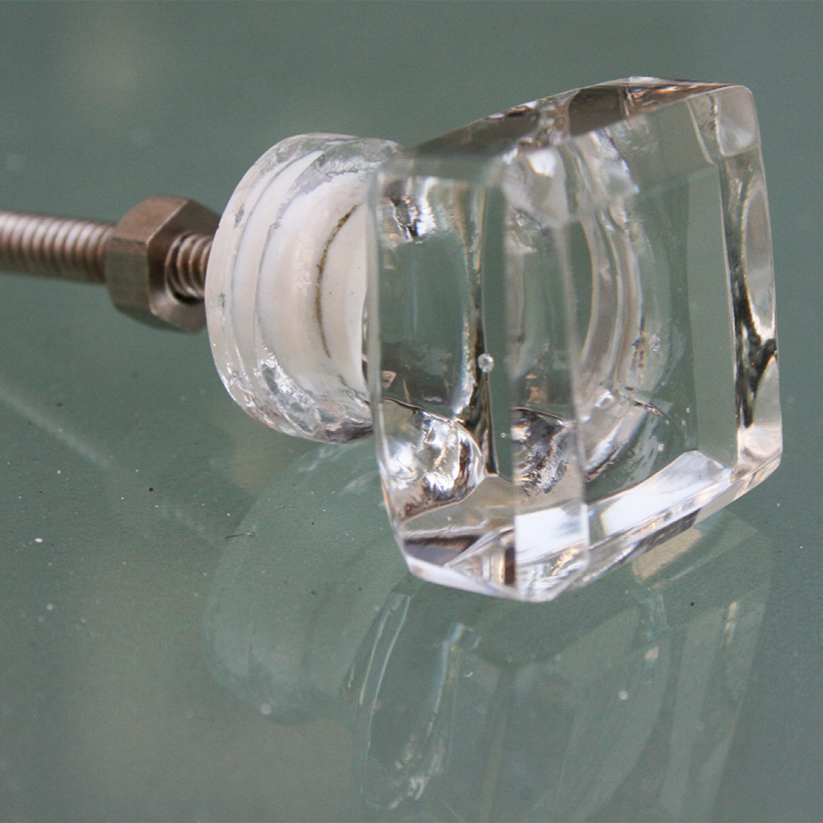 Set of 2 small square clear glass door knobs, 27 mm