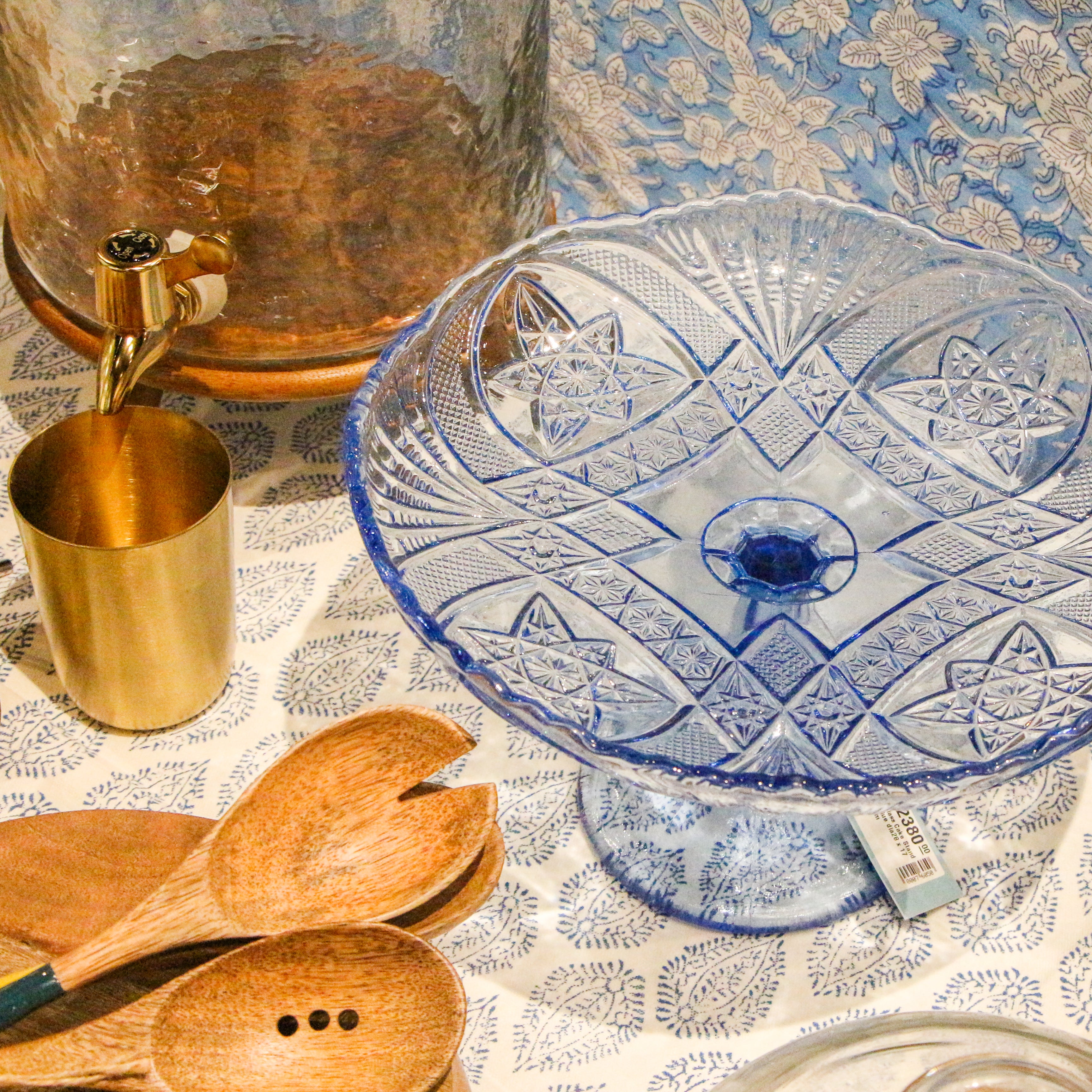 Blue pressed glass cake stand, vintage piece by All'origine, 28 x 17 cm