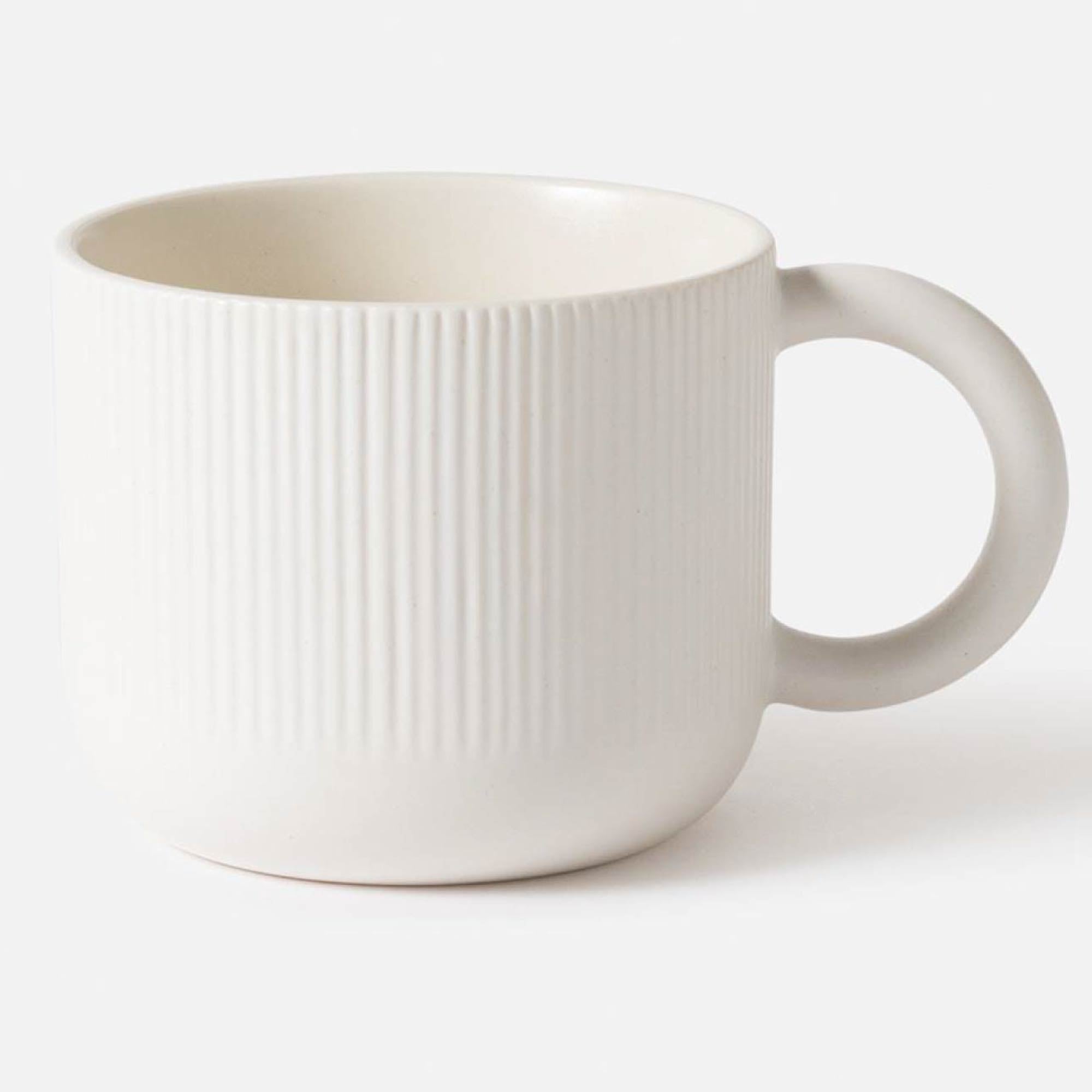 Cafe stoneware mug in white with linear detailing