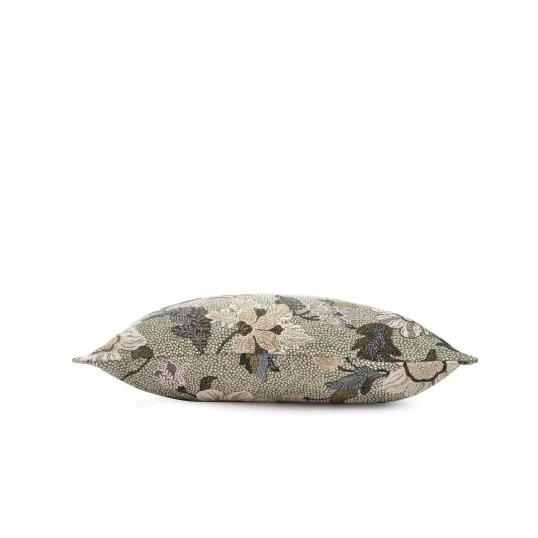 Ceannis Flower Linen cushion in soft green
