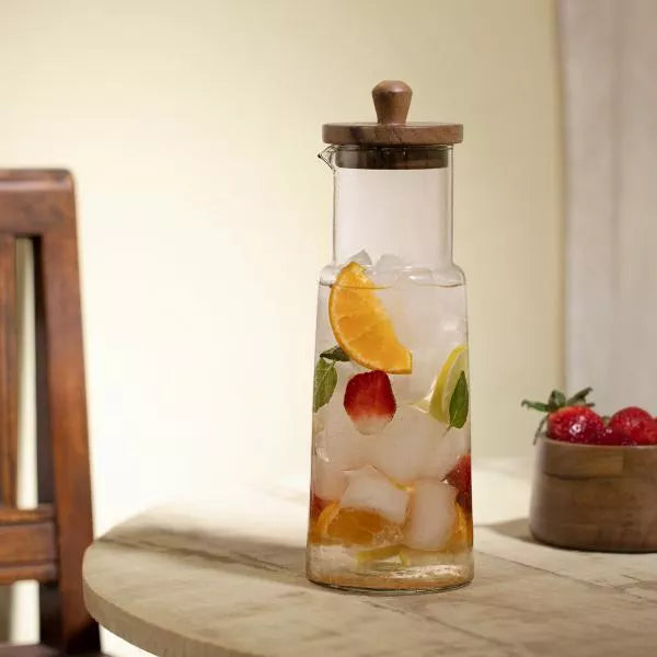 Glass carafe with wooden lid by Ellementry, for water or cocktails
