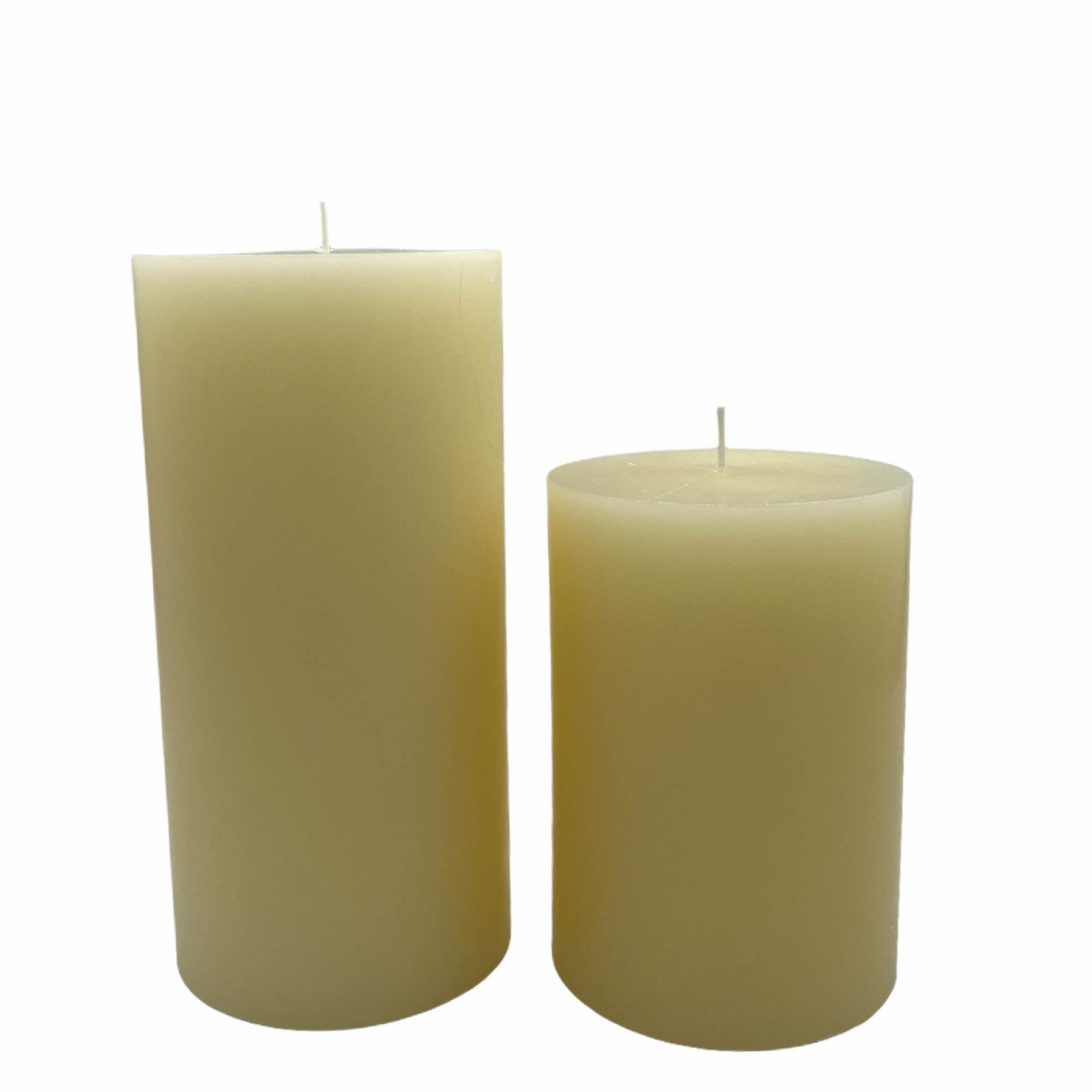 Ivory pillar candle, 10 cm diameter, unscented, detail view