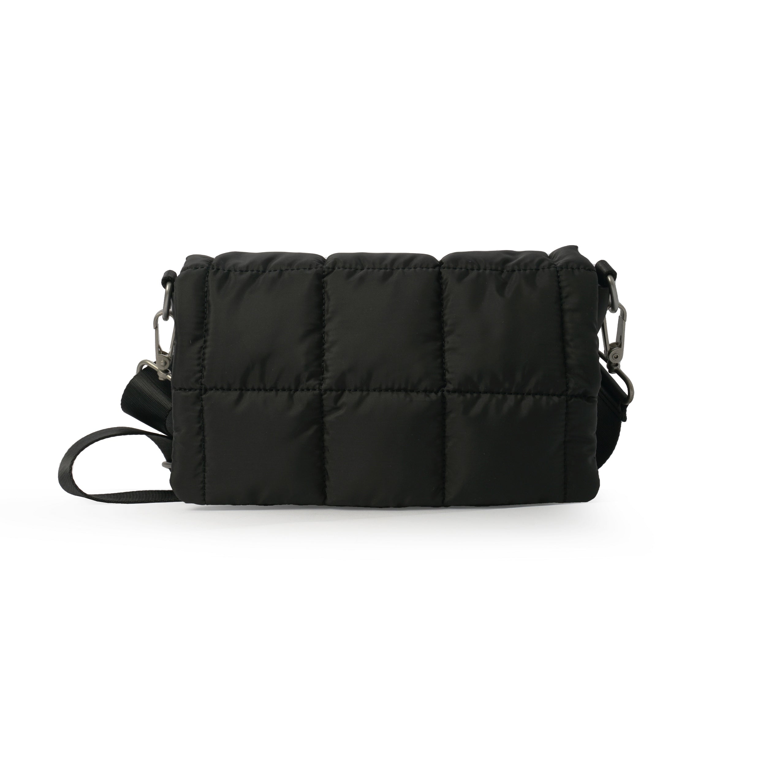 Quilted crossbody bag in recycled polyester with adjustable strap, magnetic buttons and zip, by Ceannis