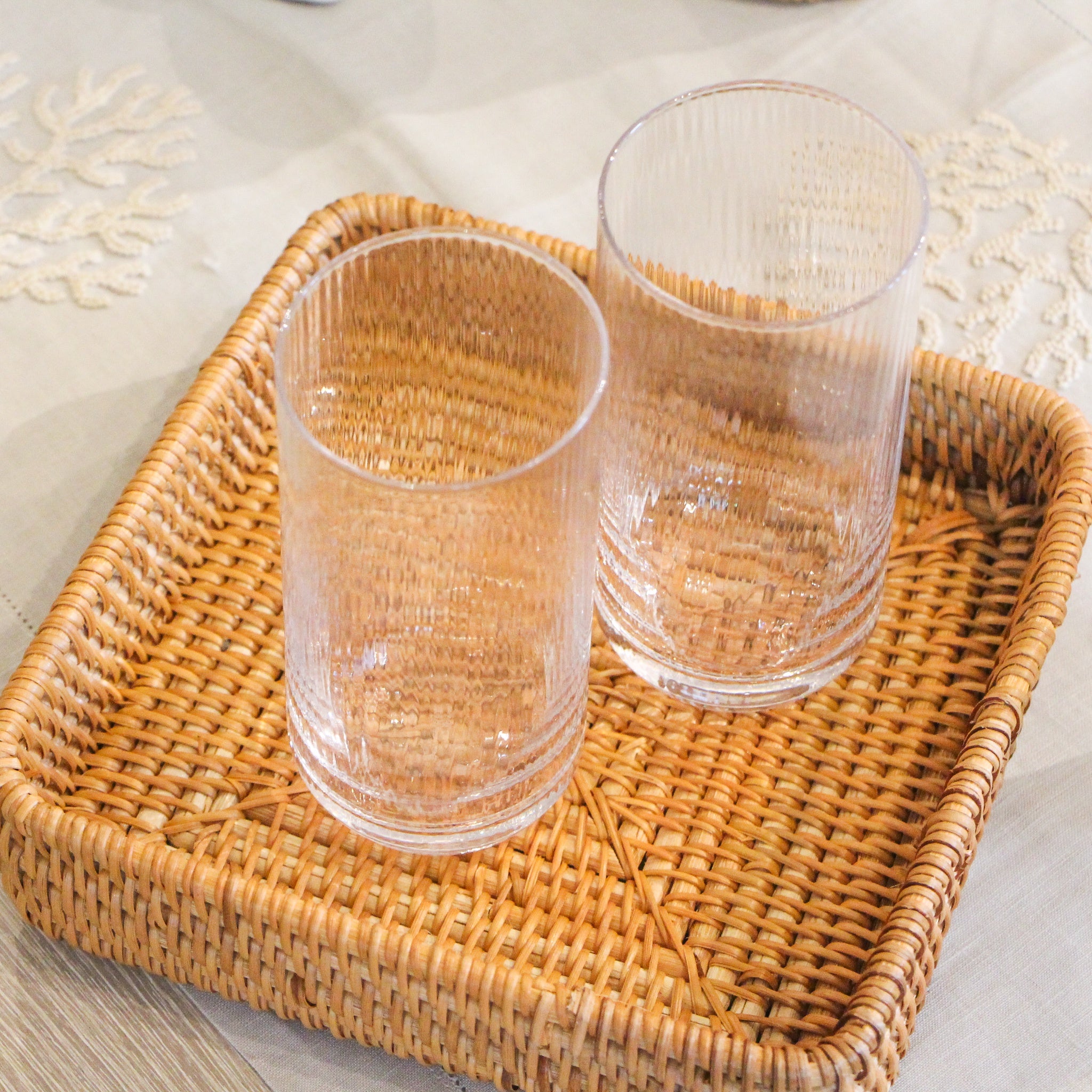 Square rattan tray, natural rattan, 20 x 20 x 4.5 cm, handmade