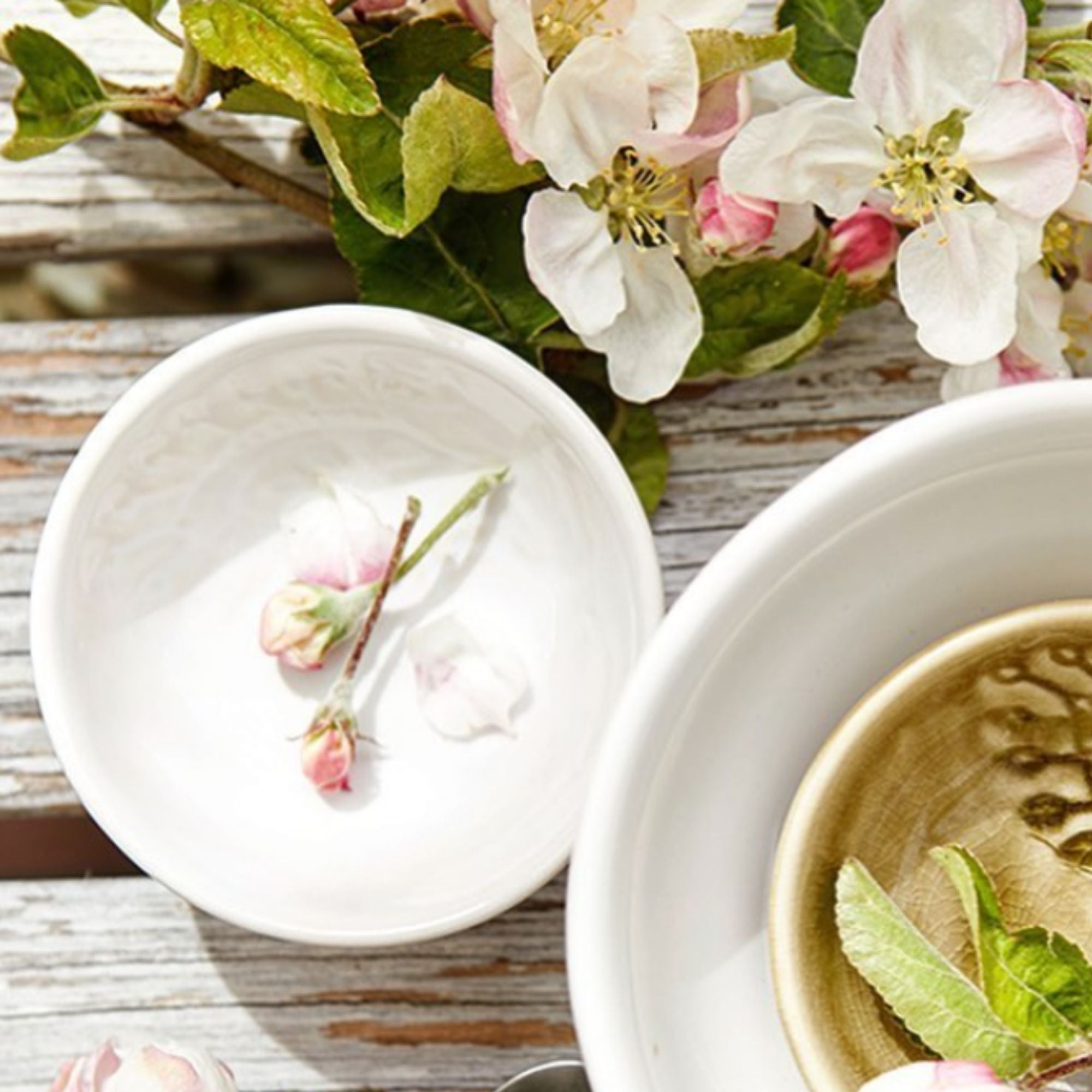 Sthal white small dip bowl, stoneware, detail