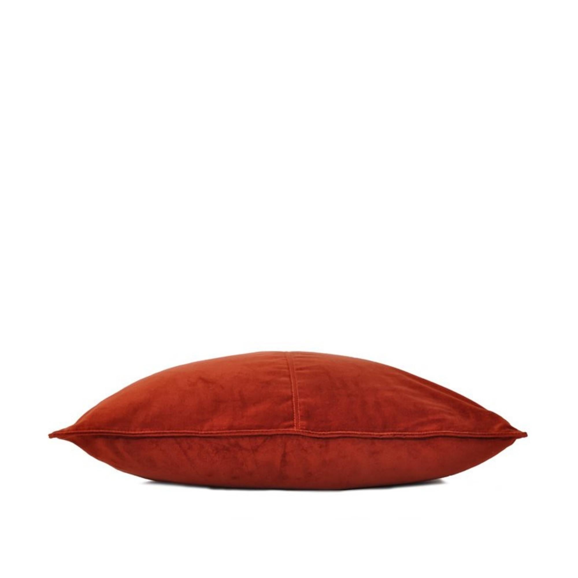 Cognac velvet cushion cover, concealed zip, detail