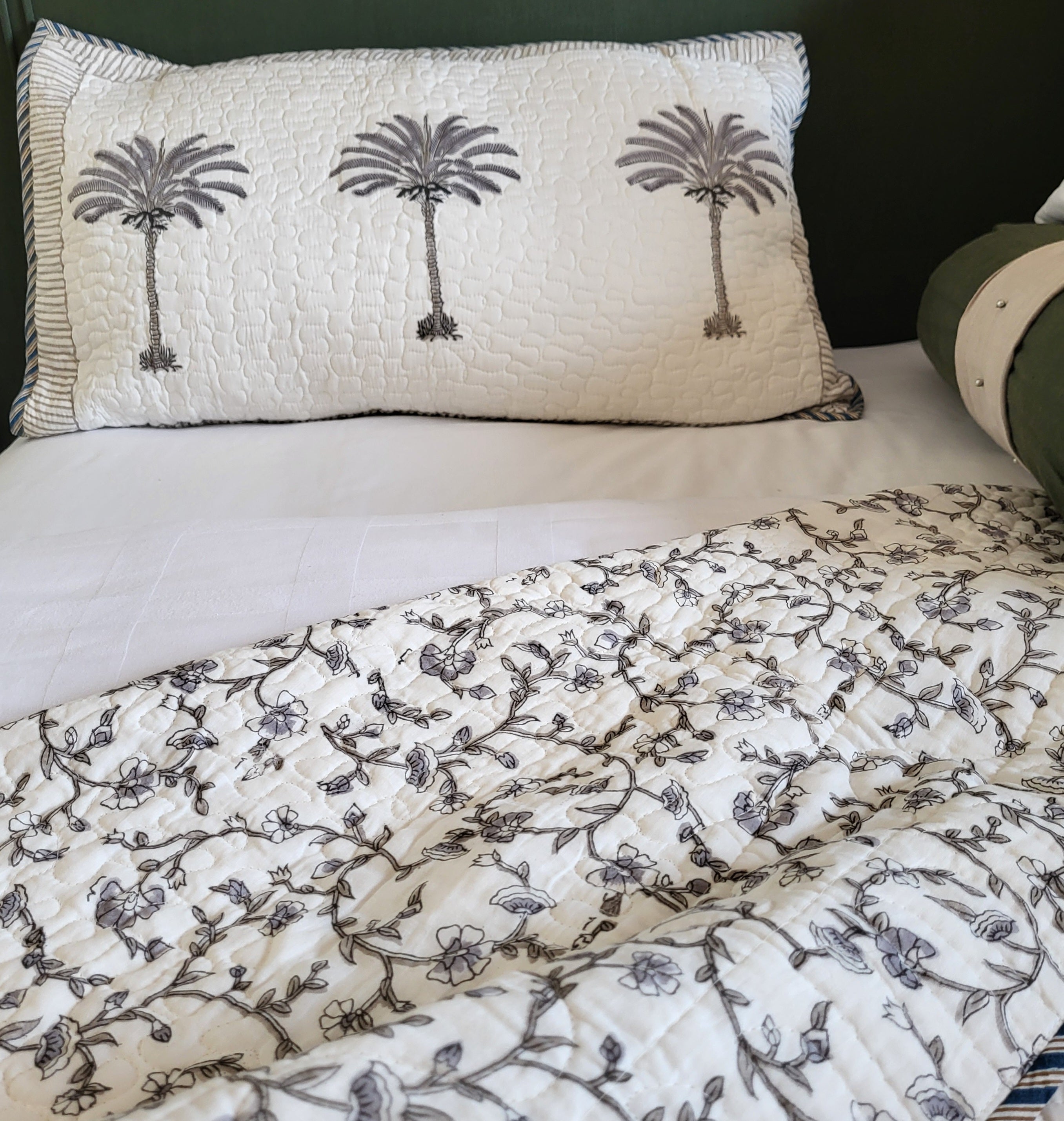 Grey and black floral block-print quilted bedspread, single