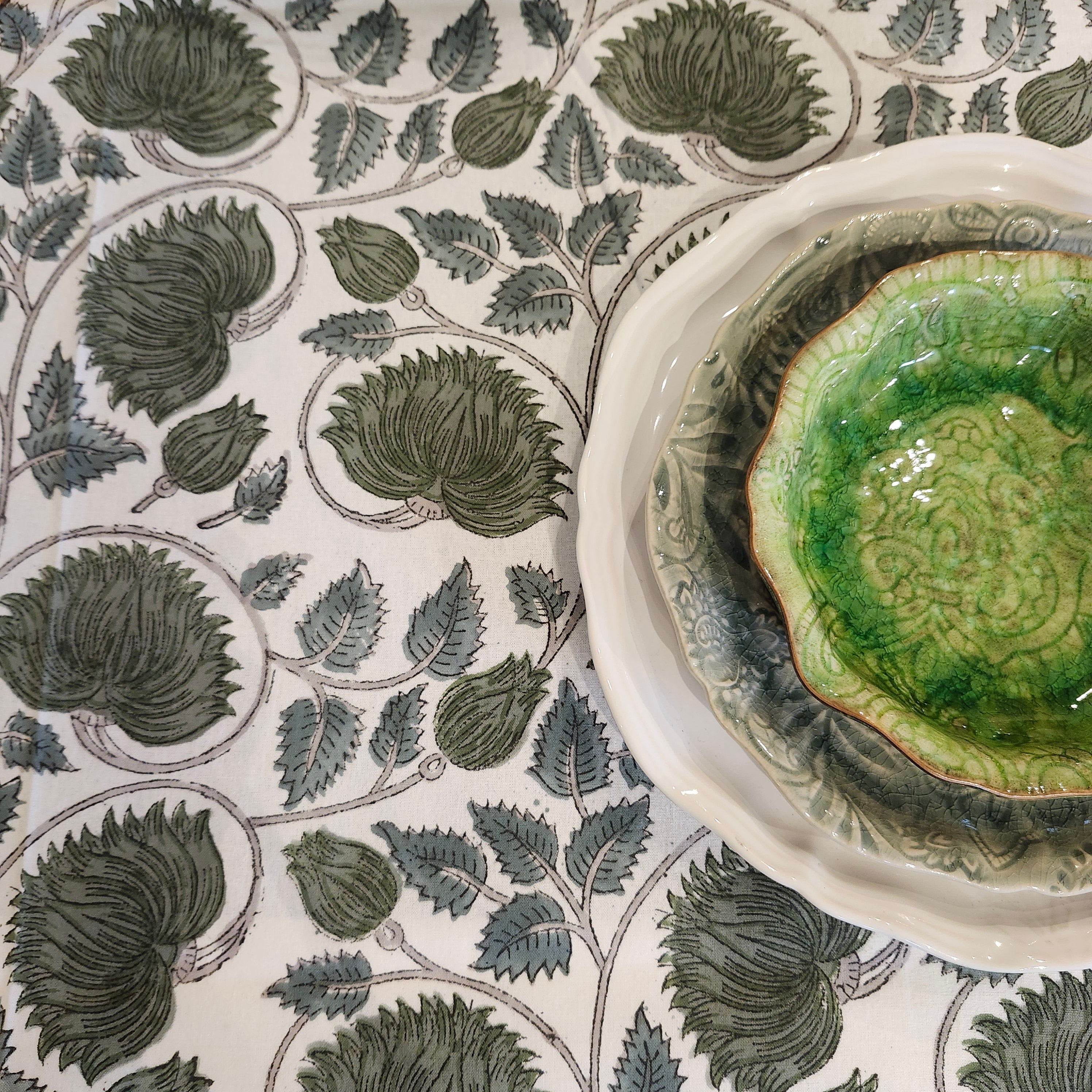 Sthal ceramics on a Lotus tablecloth in Sage