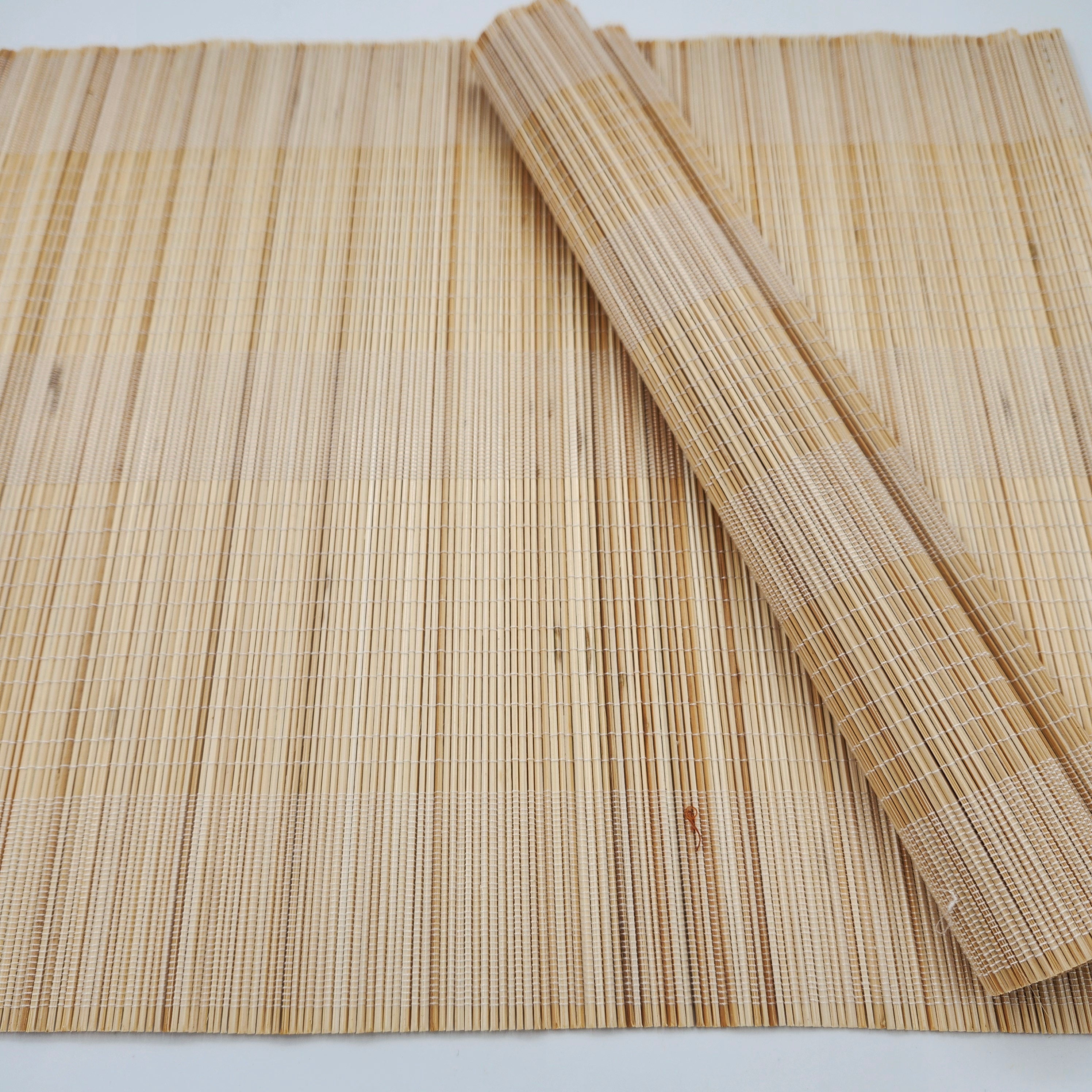 Natural woven bamboo placemat, 38 x 30 cm