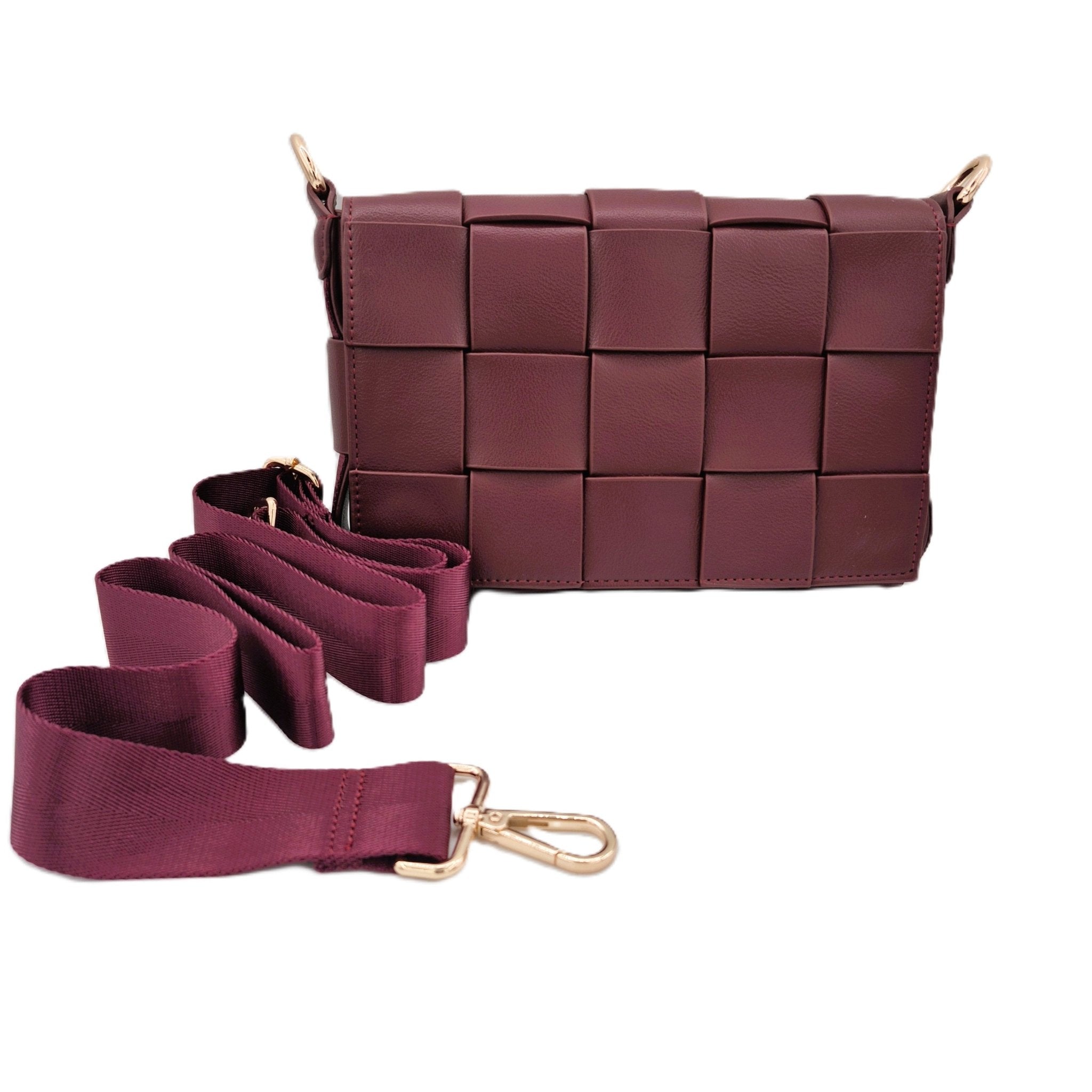 Braided small shoulder bag in wine vegan leather