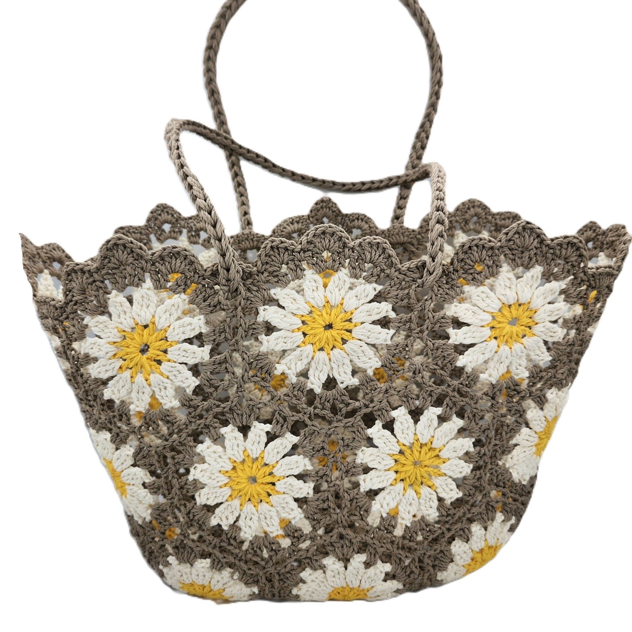 Crochet beach bag with a daisy design