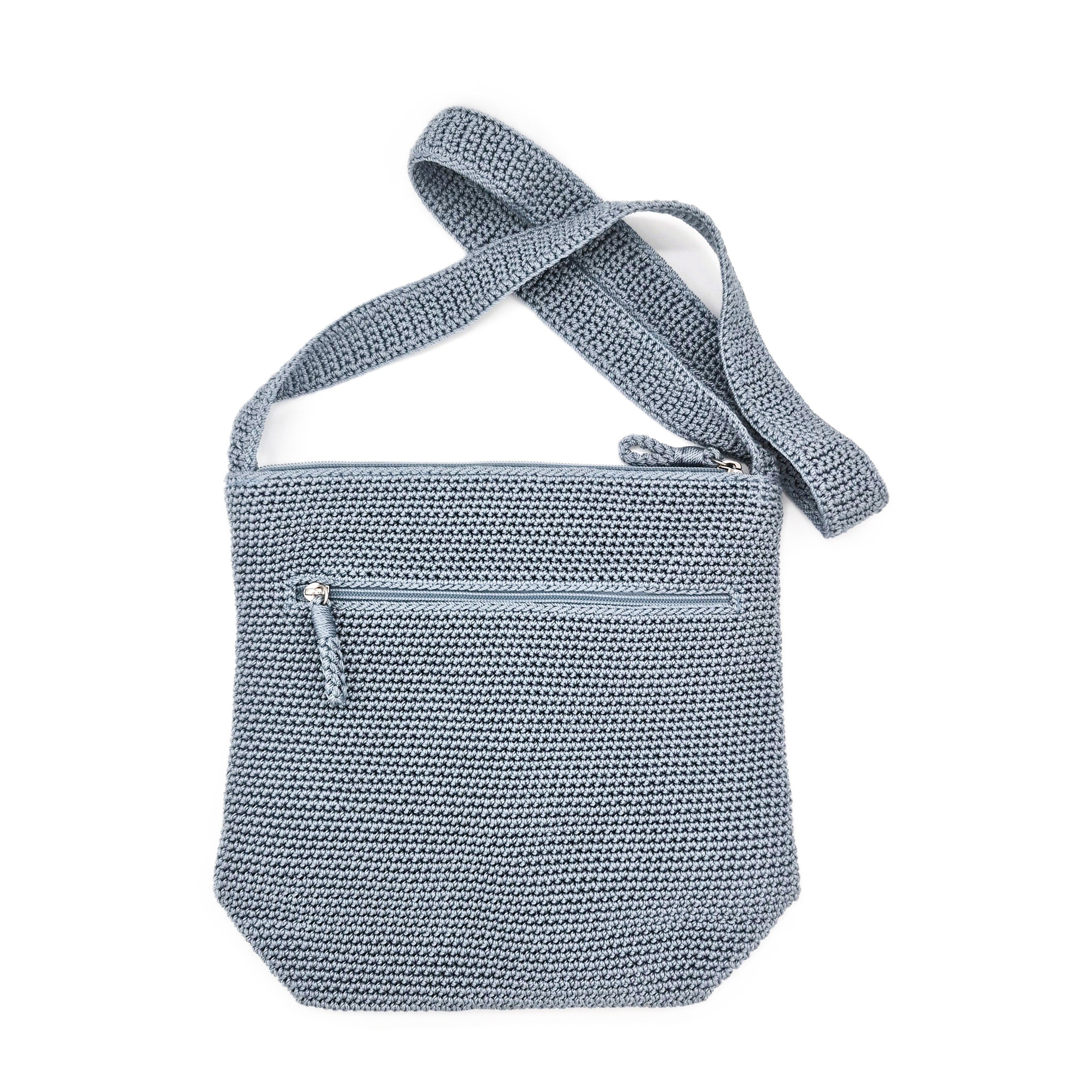 Crochet crossbody bag in sky blue with zip pockets